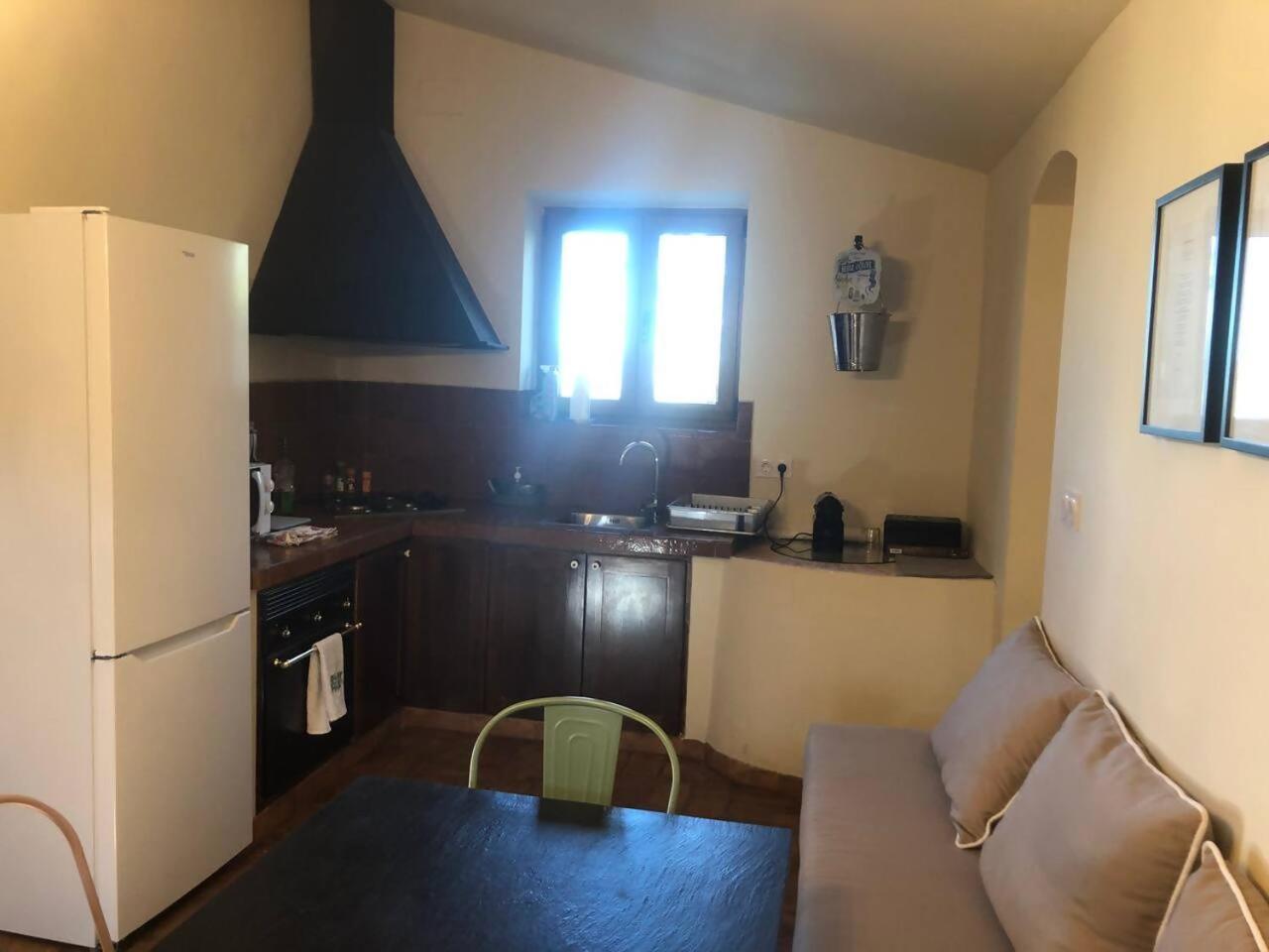 Two-Bedroom House photo 2