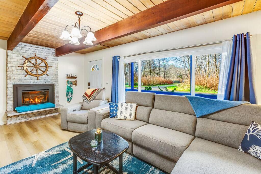 Two-Bedroom House photo 1
