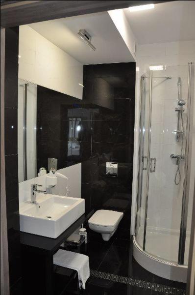 Apartment - Photo 2