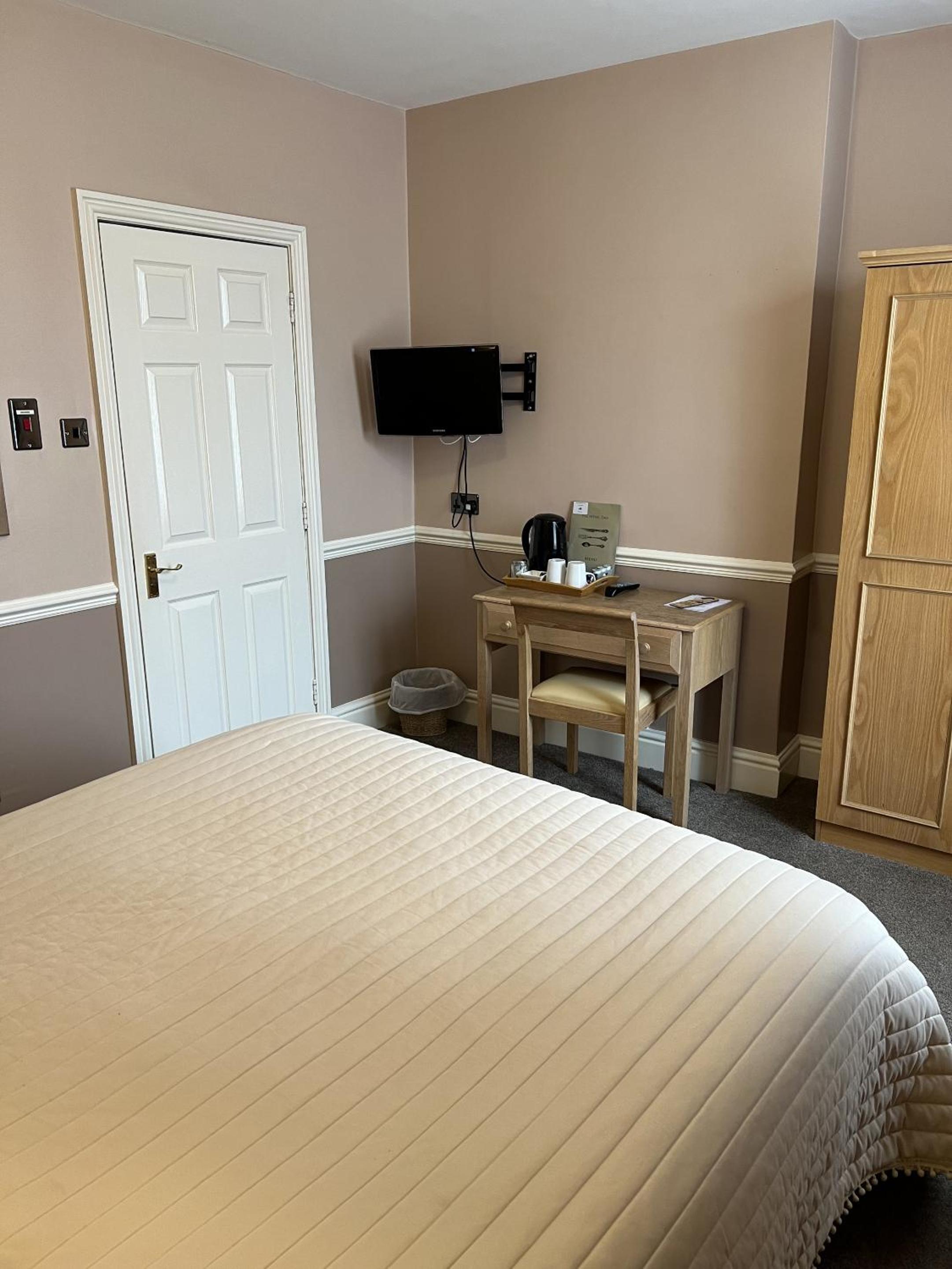Standard Single Room with Shower