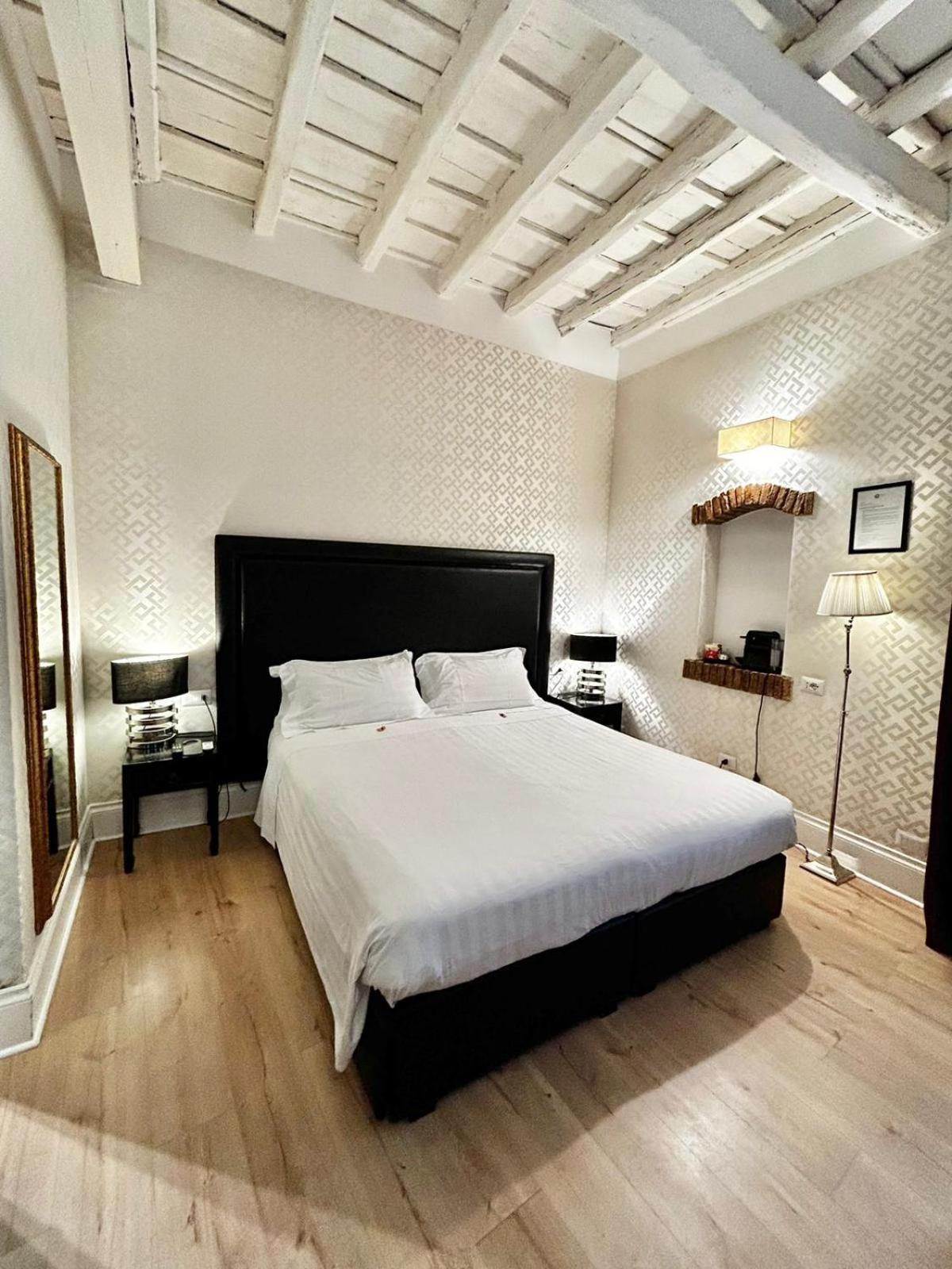 Superior Twin or Double Room photo 1