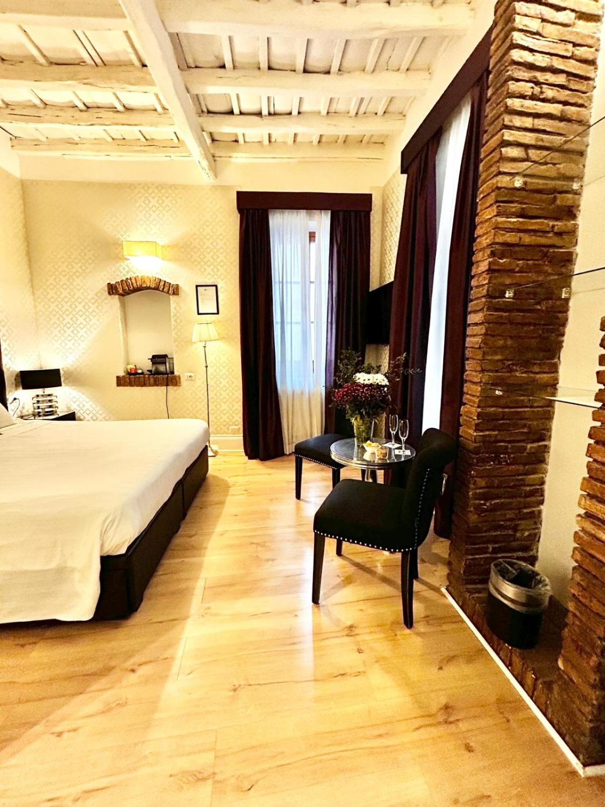 Superior Twin or Double Room photo 3