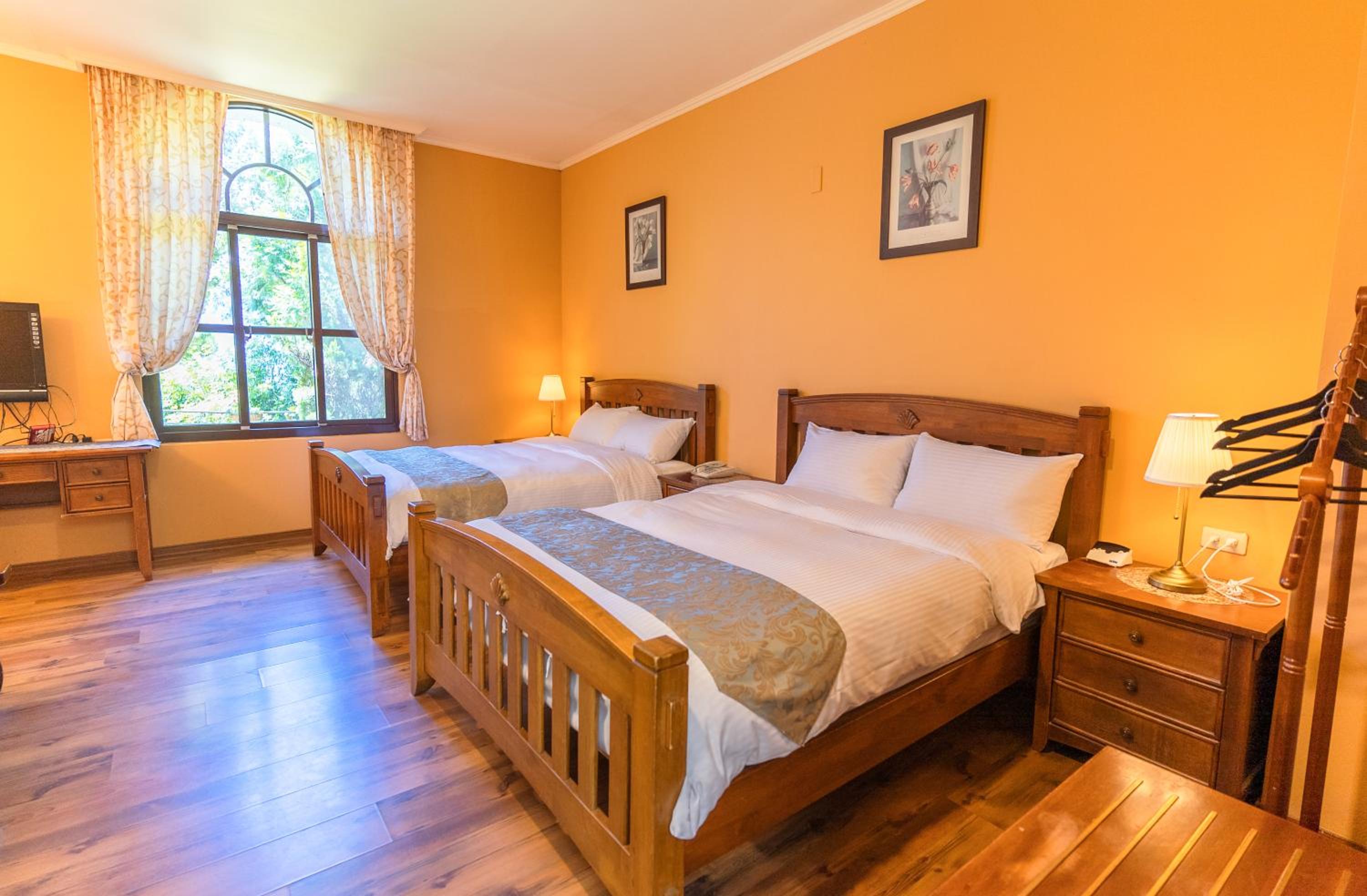 Twin Room with Garden View photo 2