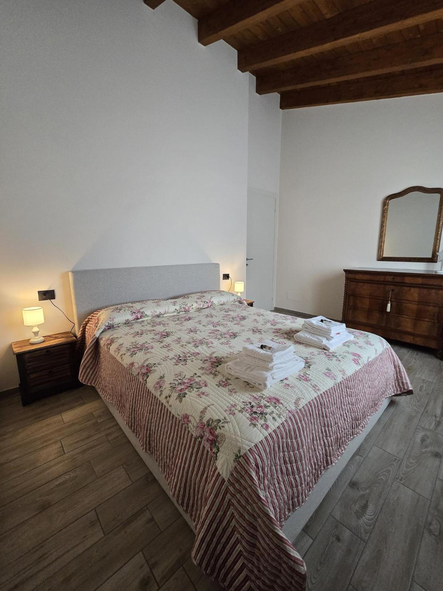 Apartment with Terrace photo 2