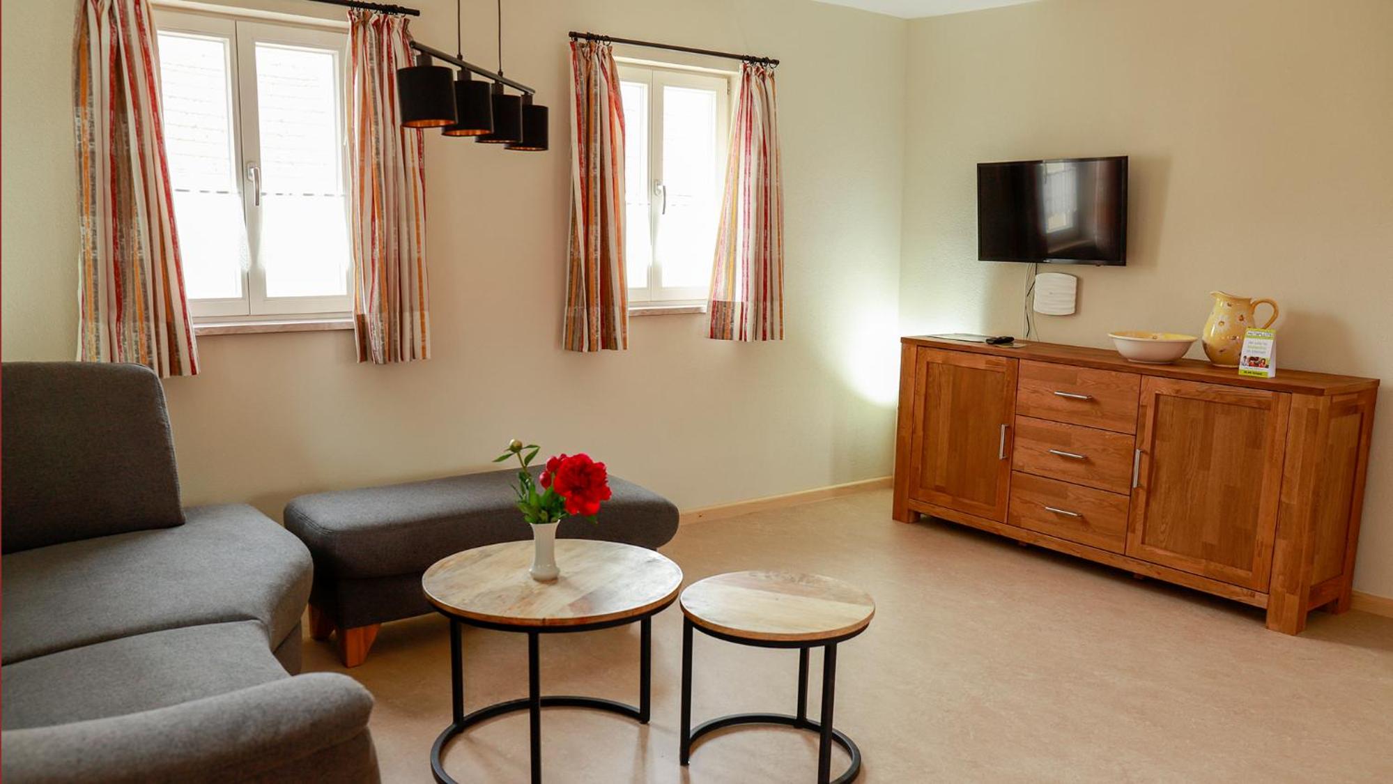 Two-Bedroom Deluxe Apartment with Garden View