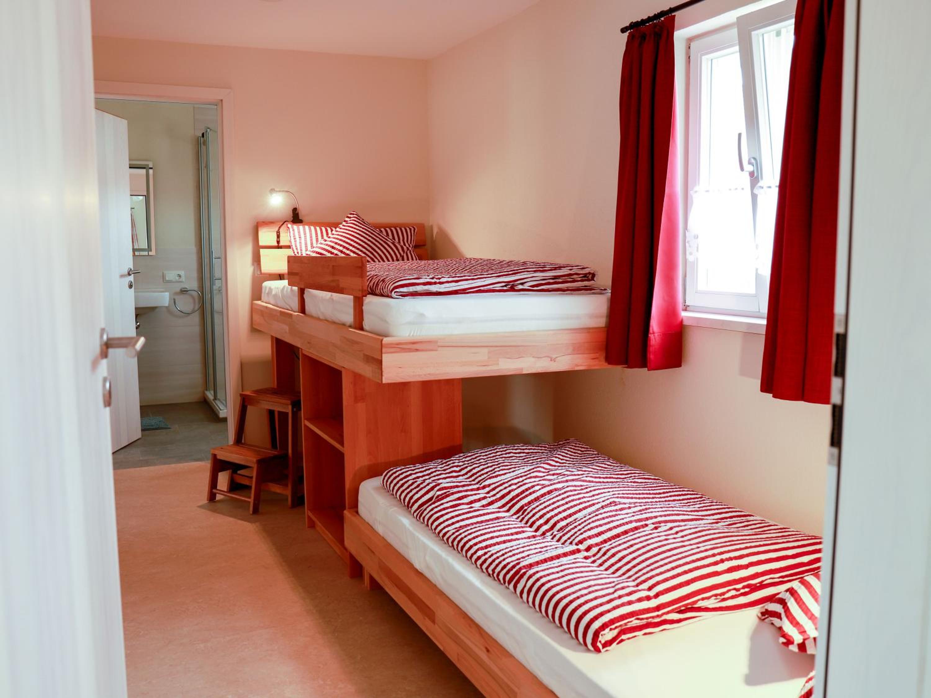 Two-Bedroom Deluxe Apartment with Garden View photo 2