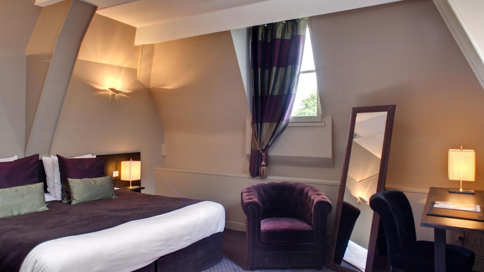 Double or Twin Room with Garden View - Photo 11