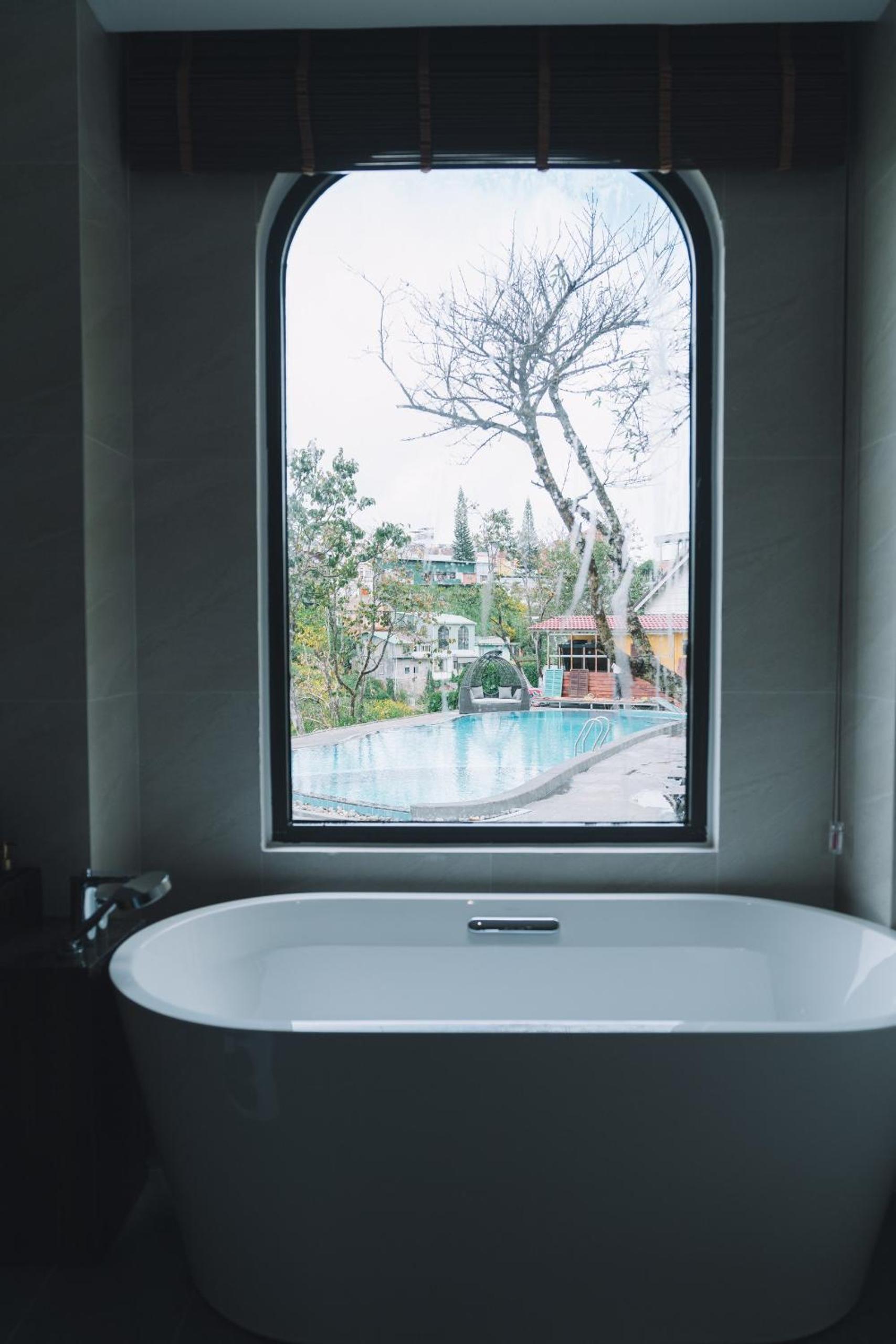 Double Room with Pool View photo 2