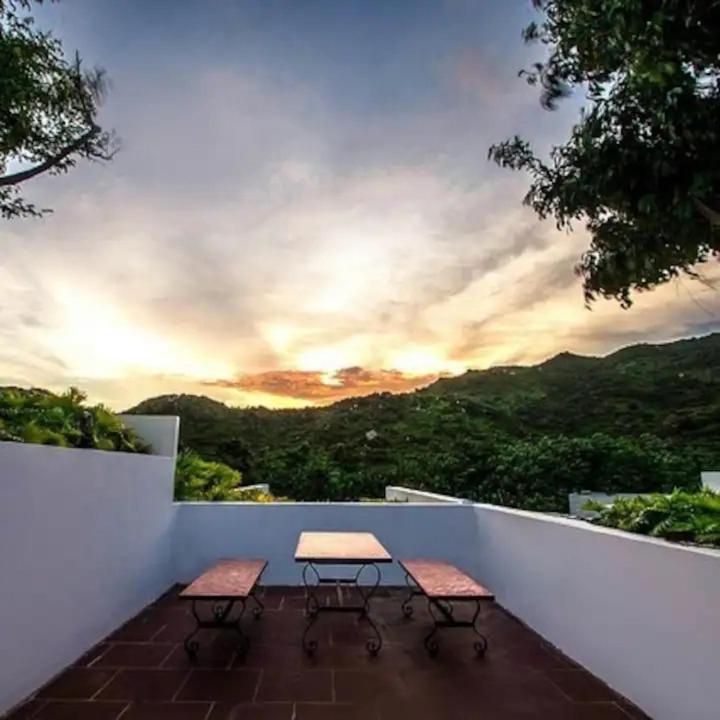 Three-Bedroom Villa photo 2