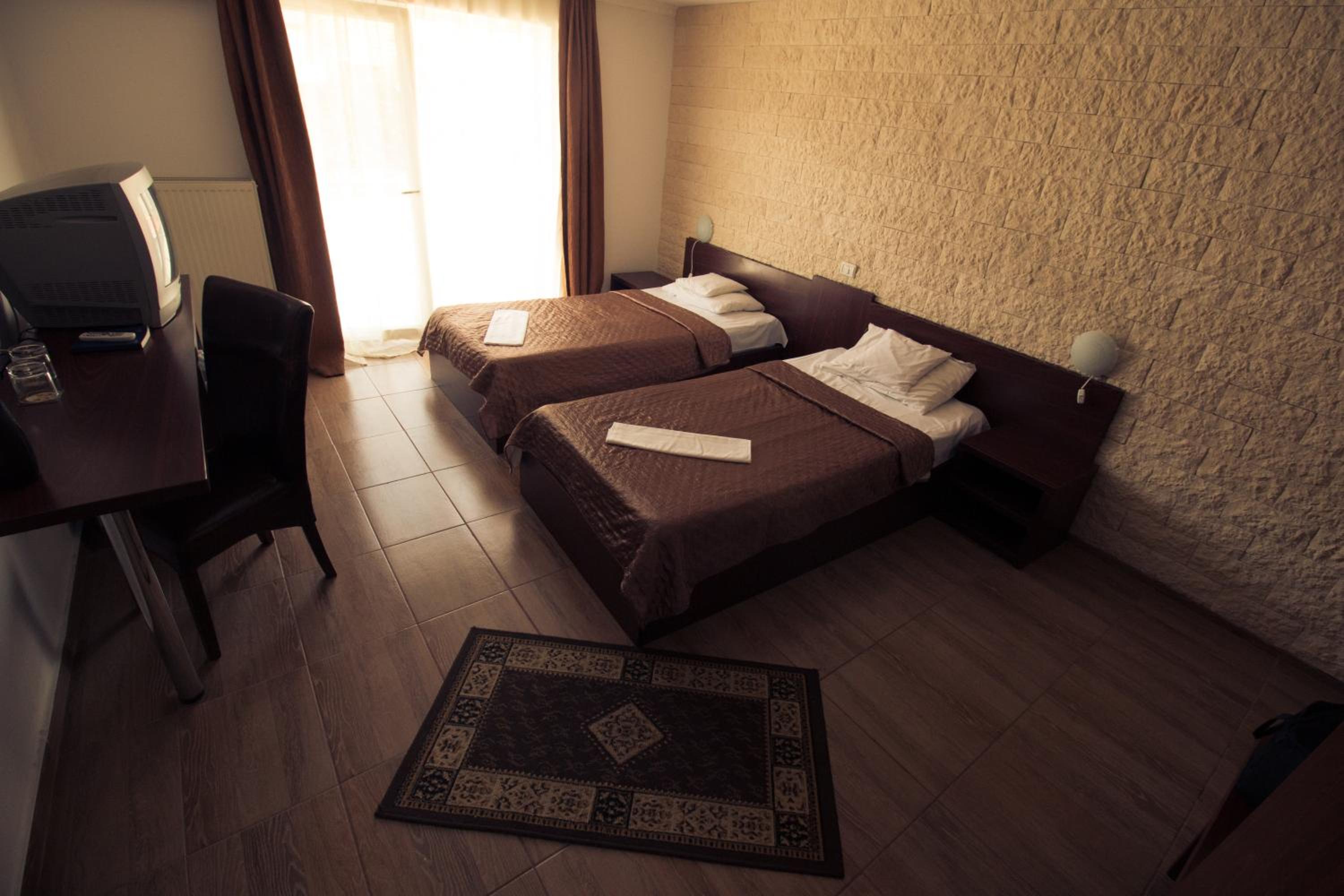 Deluxe Double or Twin Room photo 2