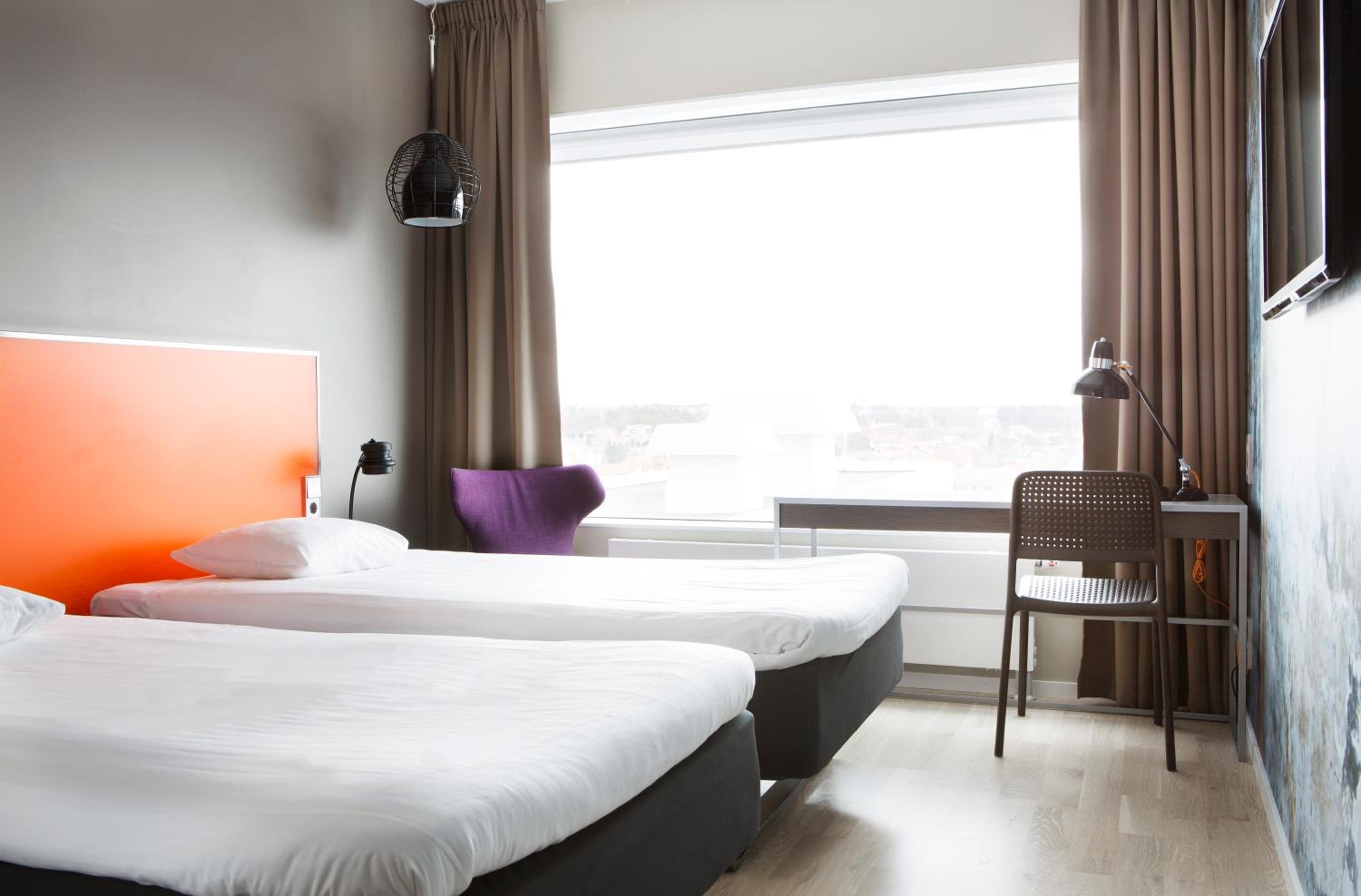 Standard Twin Room - Photo 5