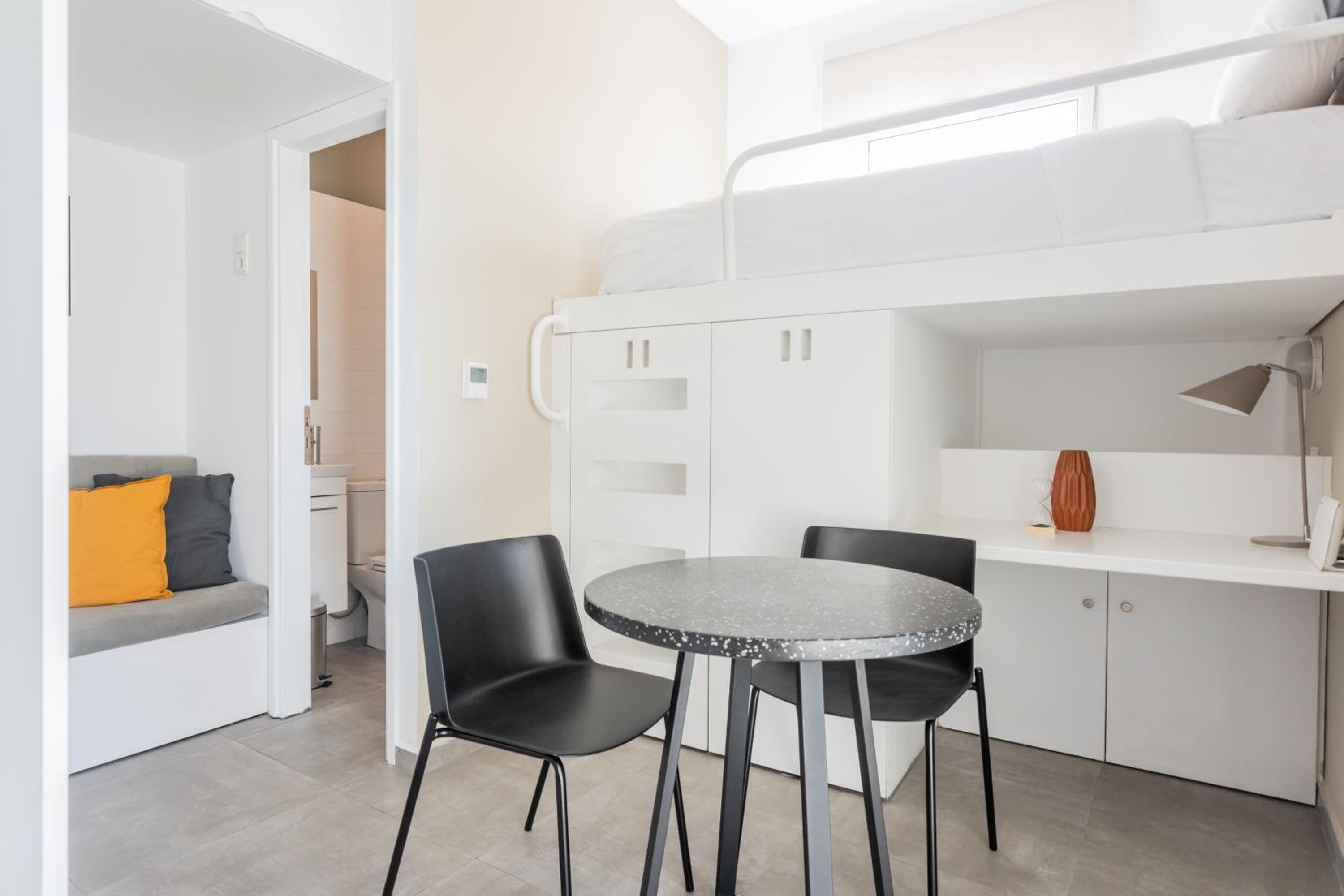 Studio with Terrace