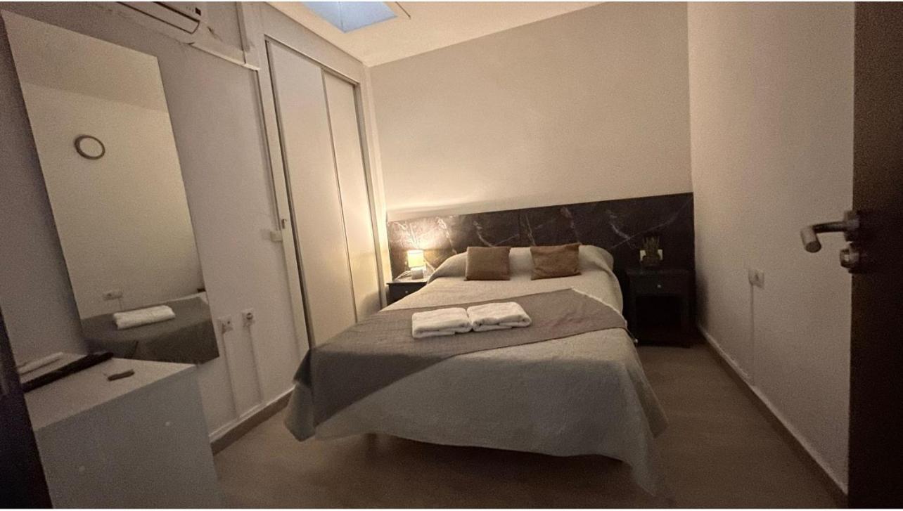 Habitación Doble con Baño Privado