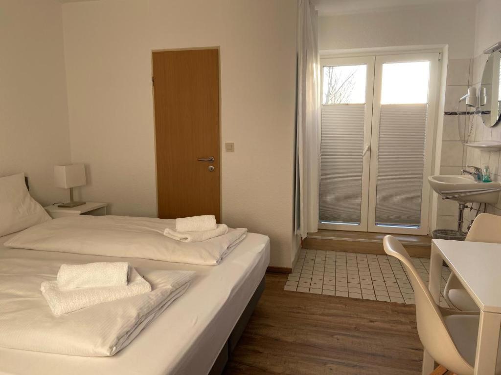 Double Room with Balcony photo 3