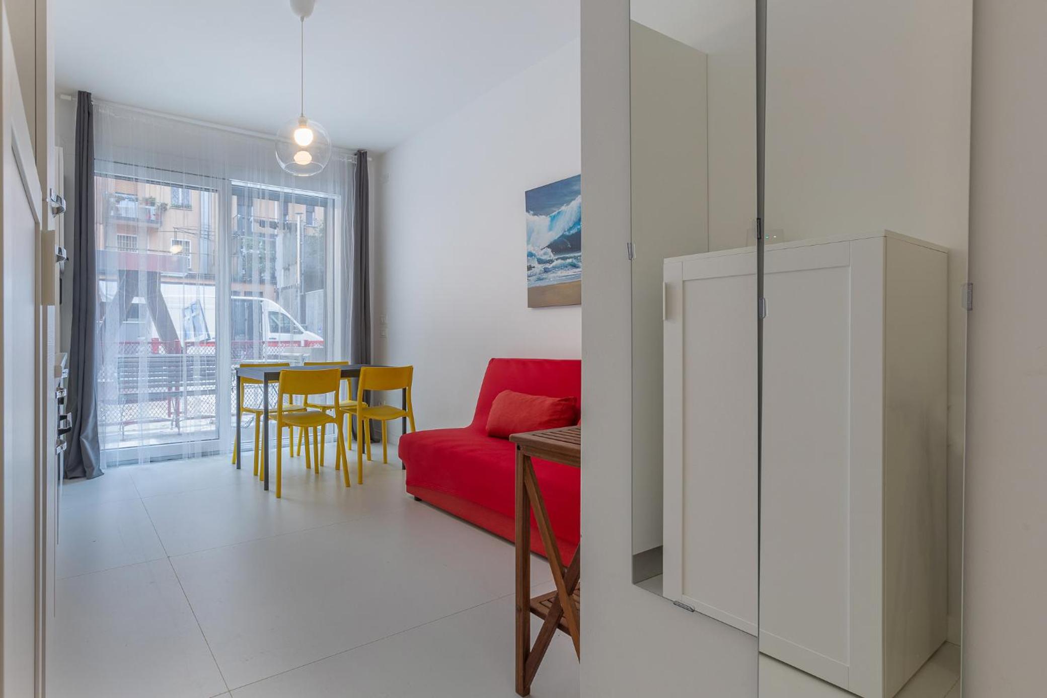 One-Bedroom Apartment