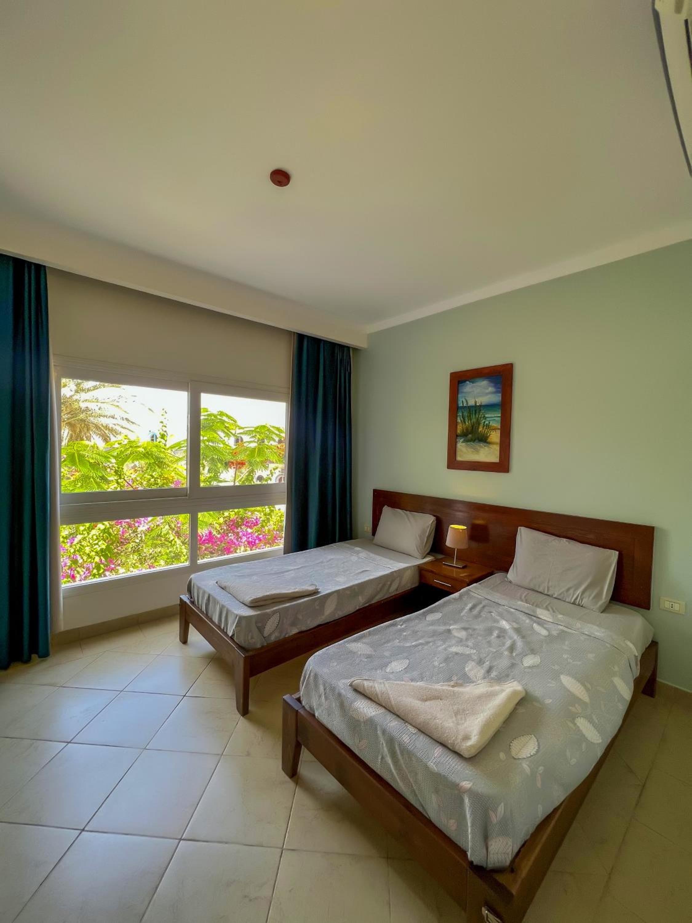 Double or Twin Room with Pool View photo 2