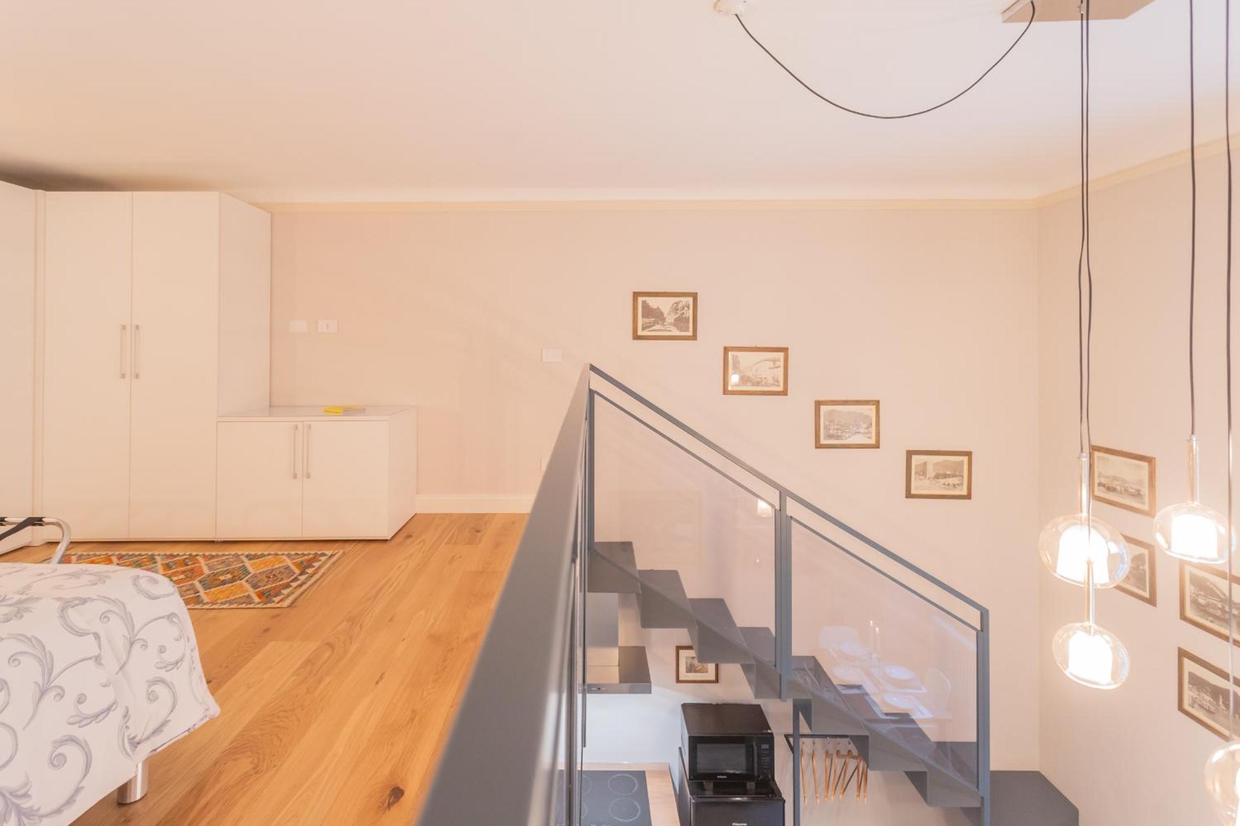 Apartment photo 2