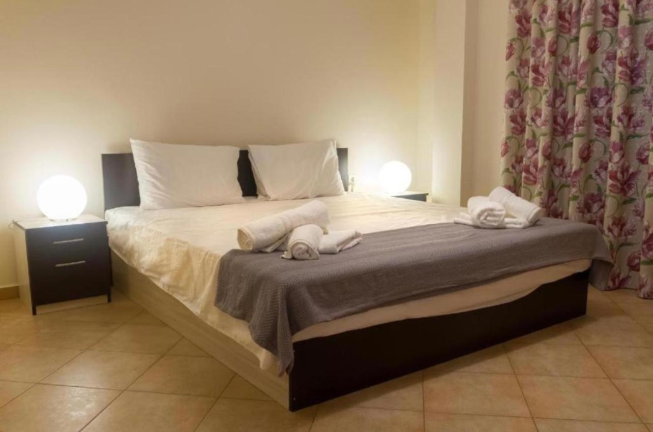 Three-Bedroom Villa photo 2