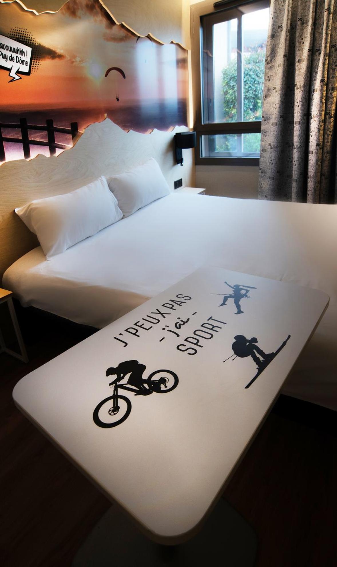 Standard Double Room - Photo 9
