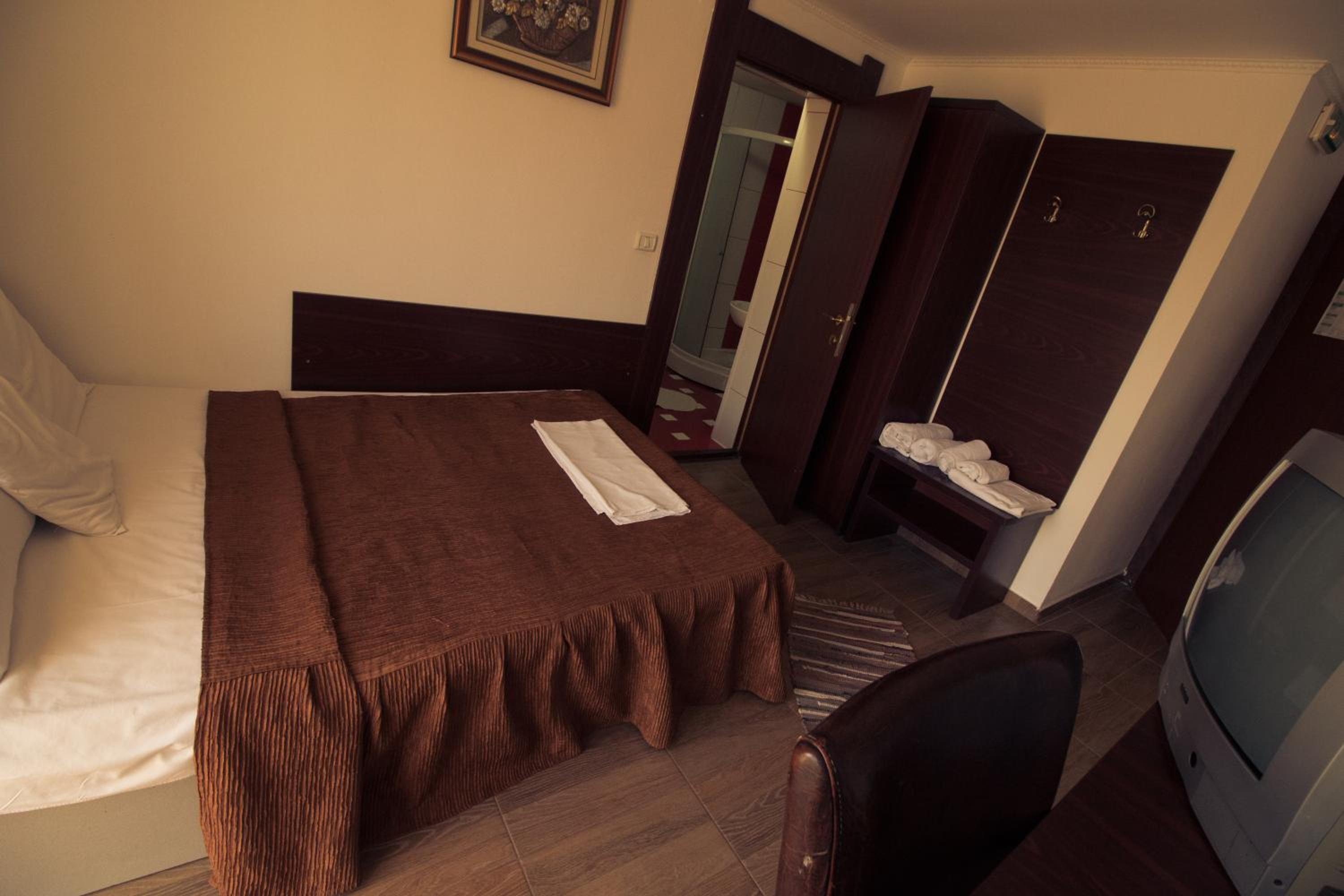 Budget Single Room photo 2