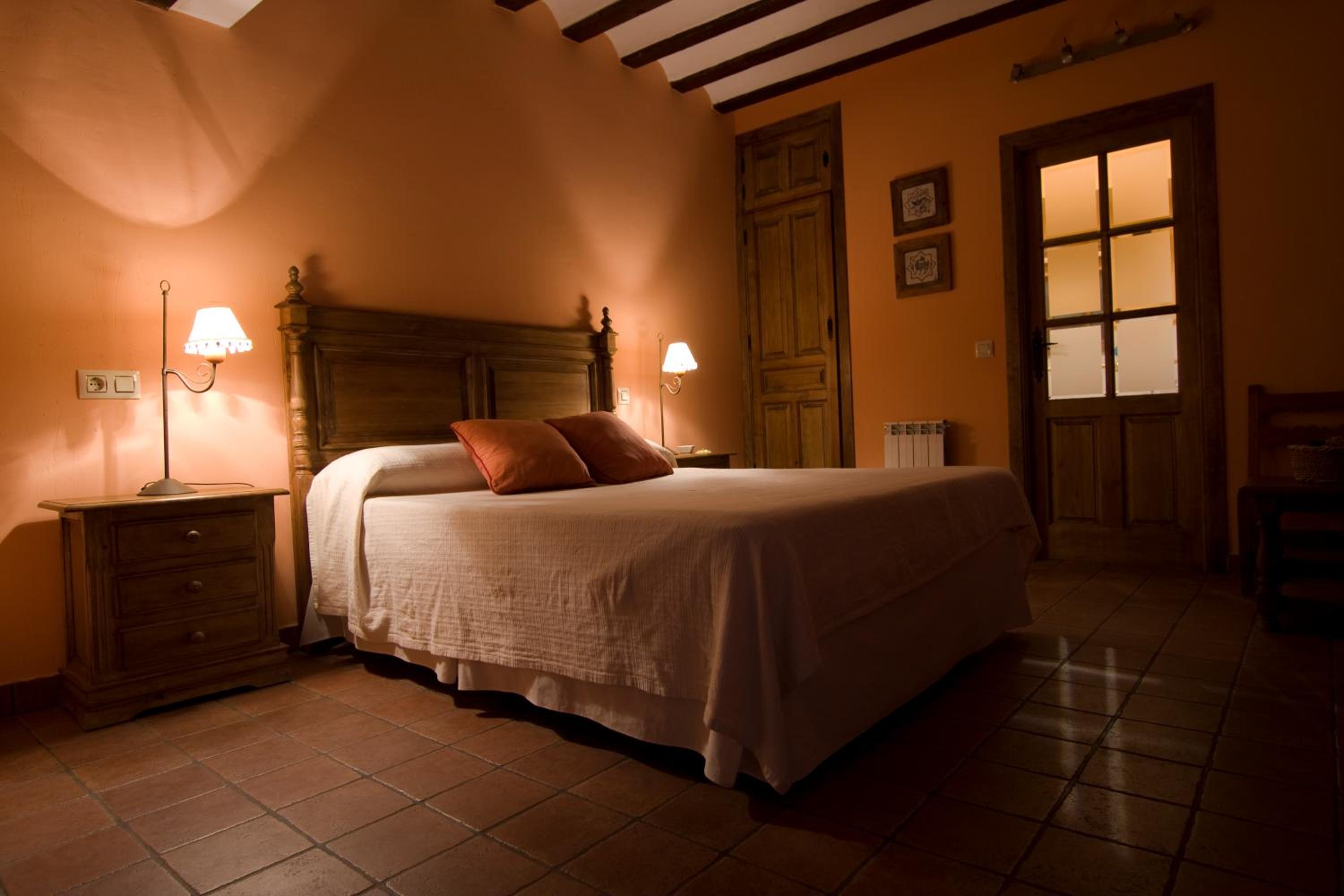 Double or Twin Room - Photo 1