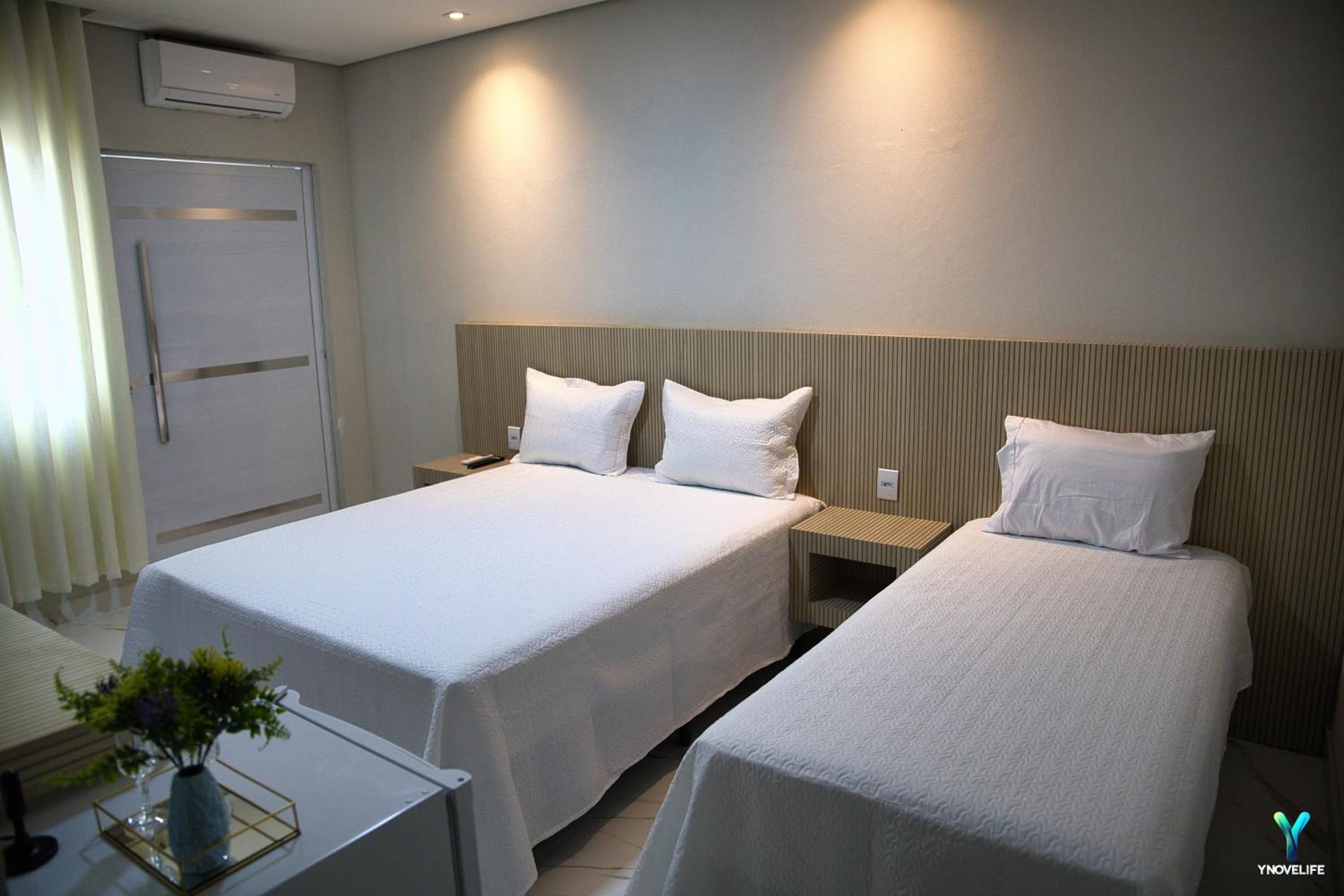 Deluxe Double Room (2 Adults + 1 Child)
