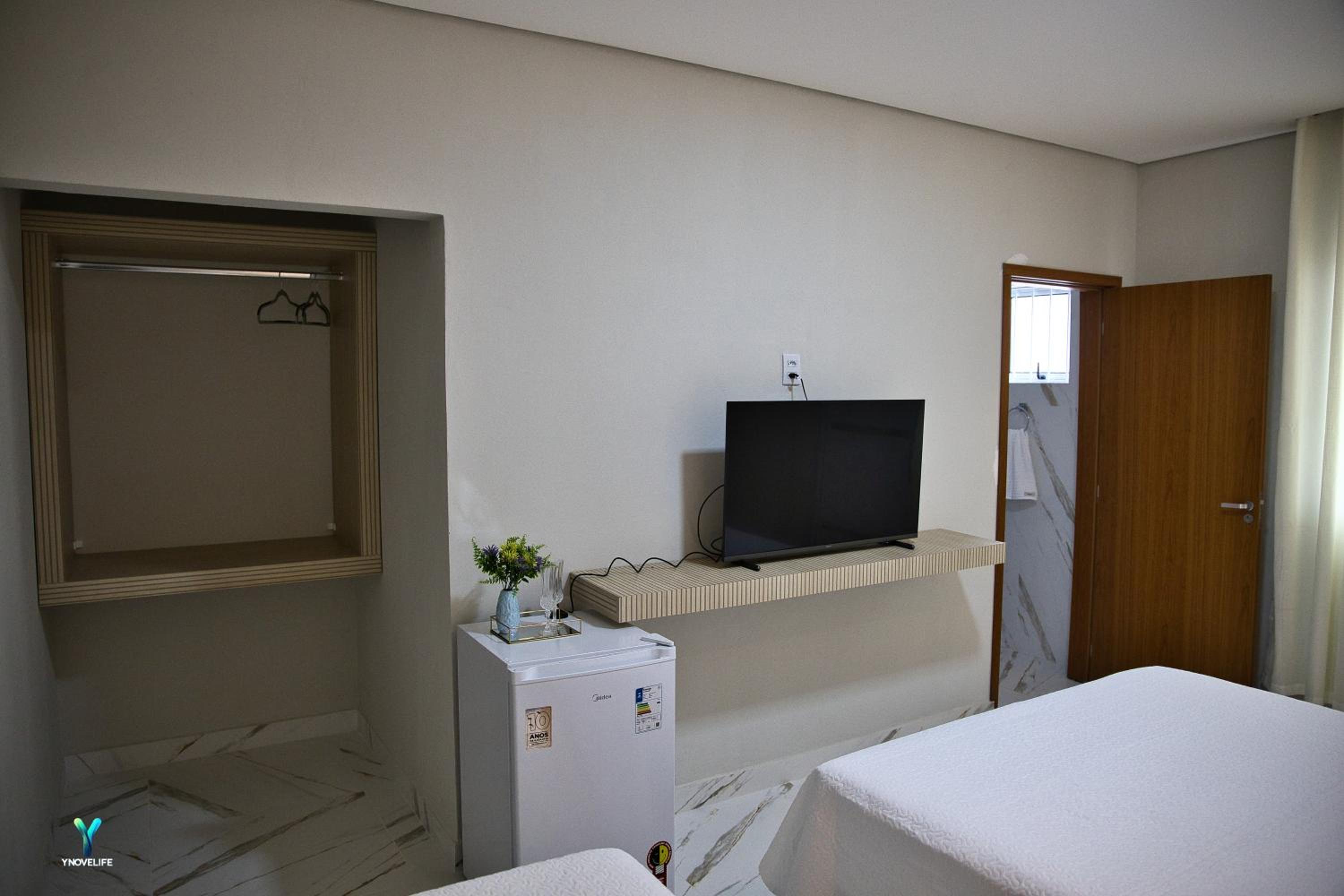 Deluxe Double Room (2 Adults + 1 Child) photo 2