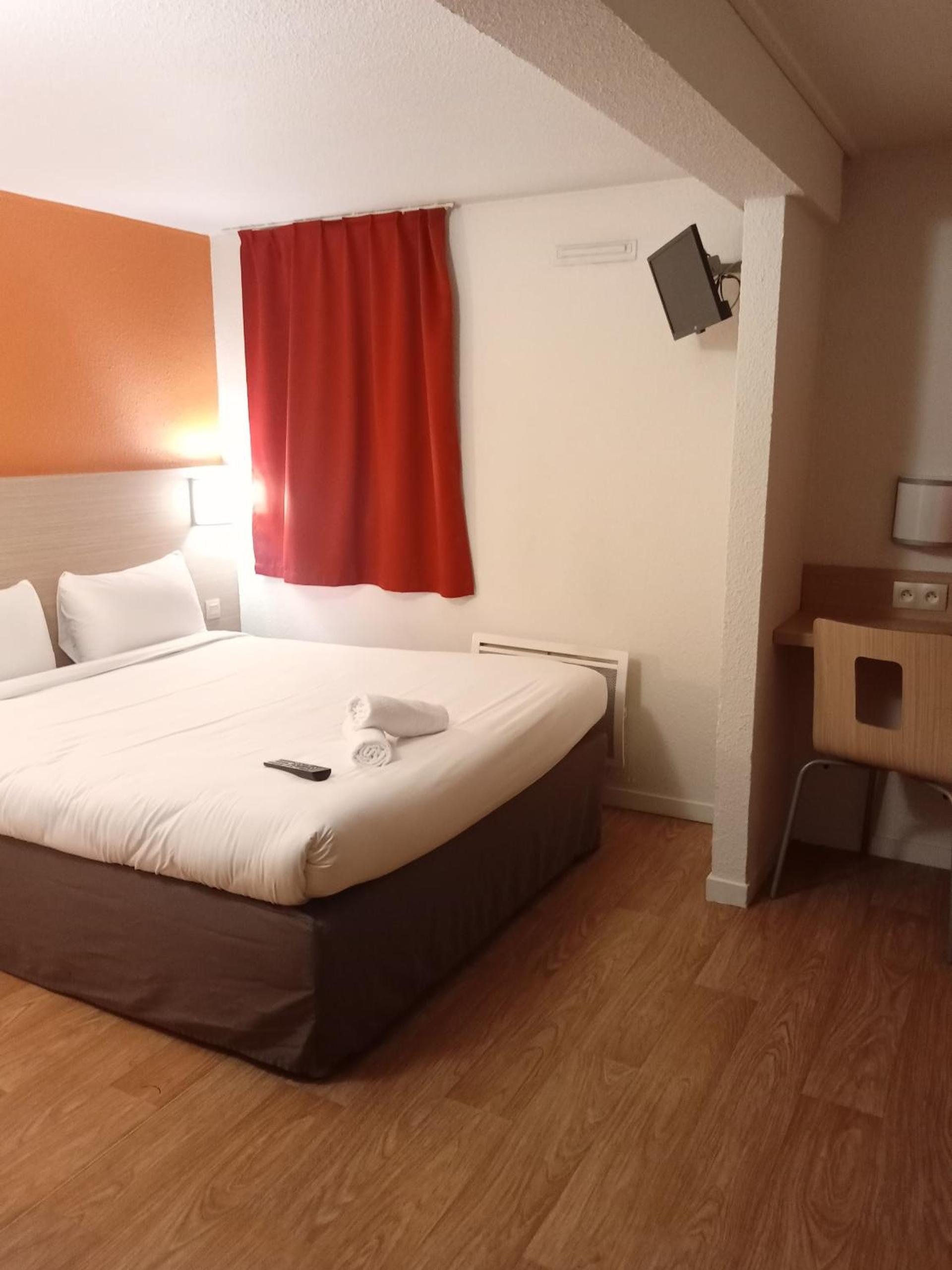 Double Room - Photo 4