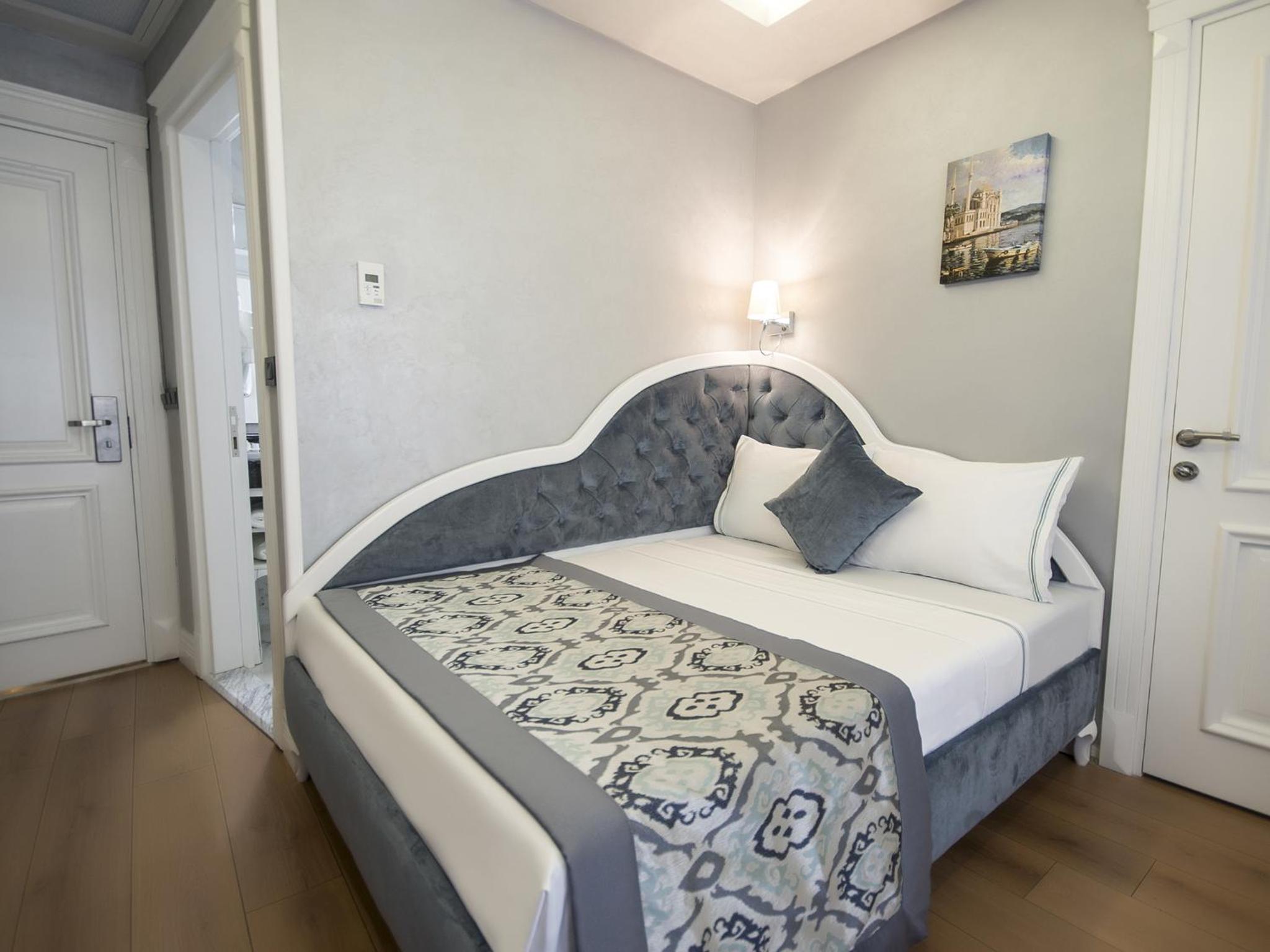 Economy Double Room photo 1