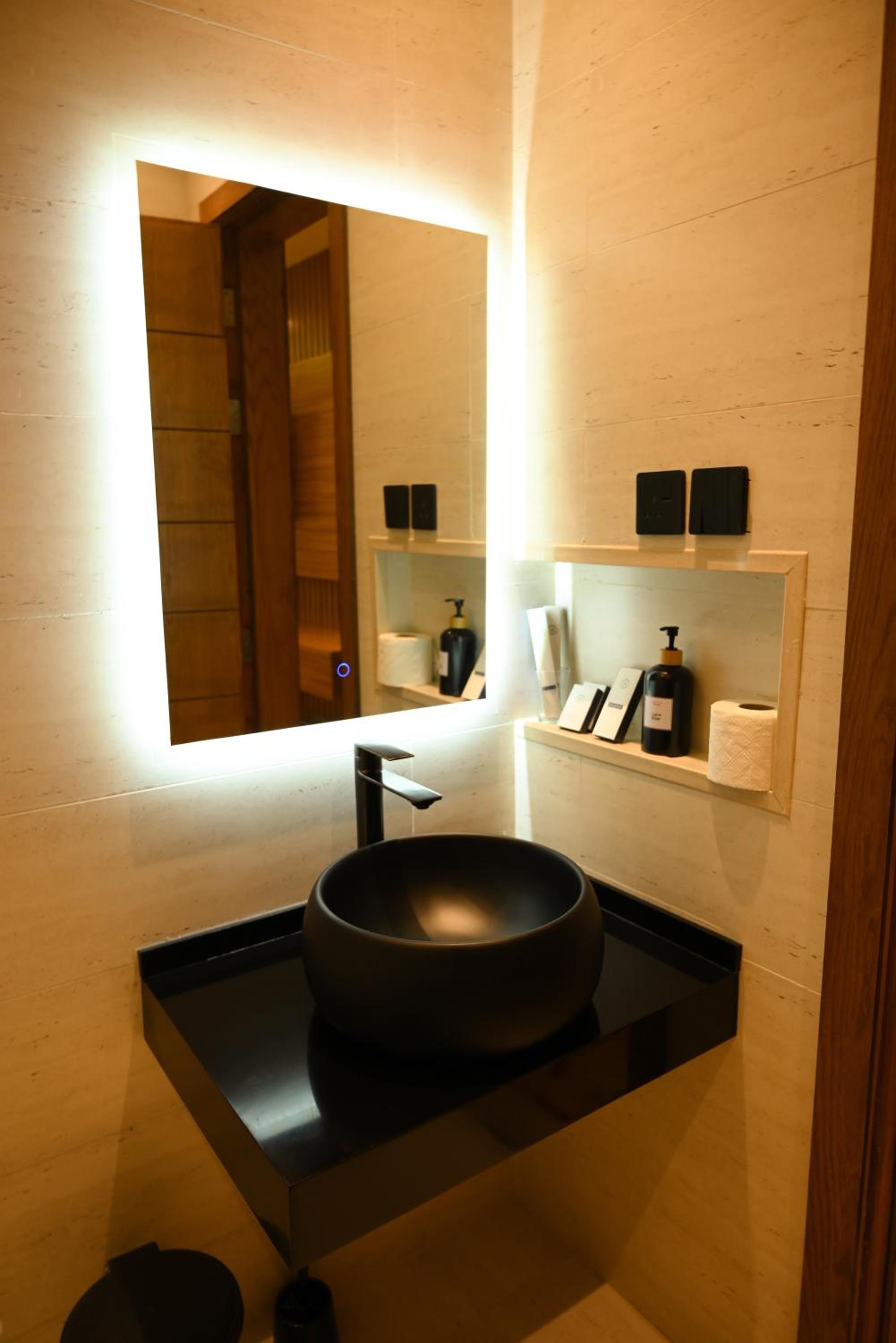 One-Bedroom Executive - Photo 3