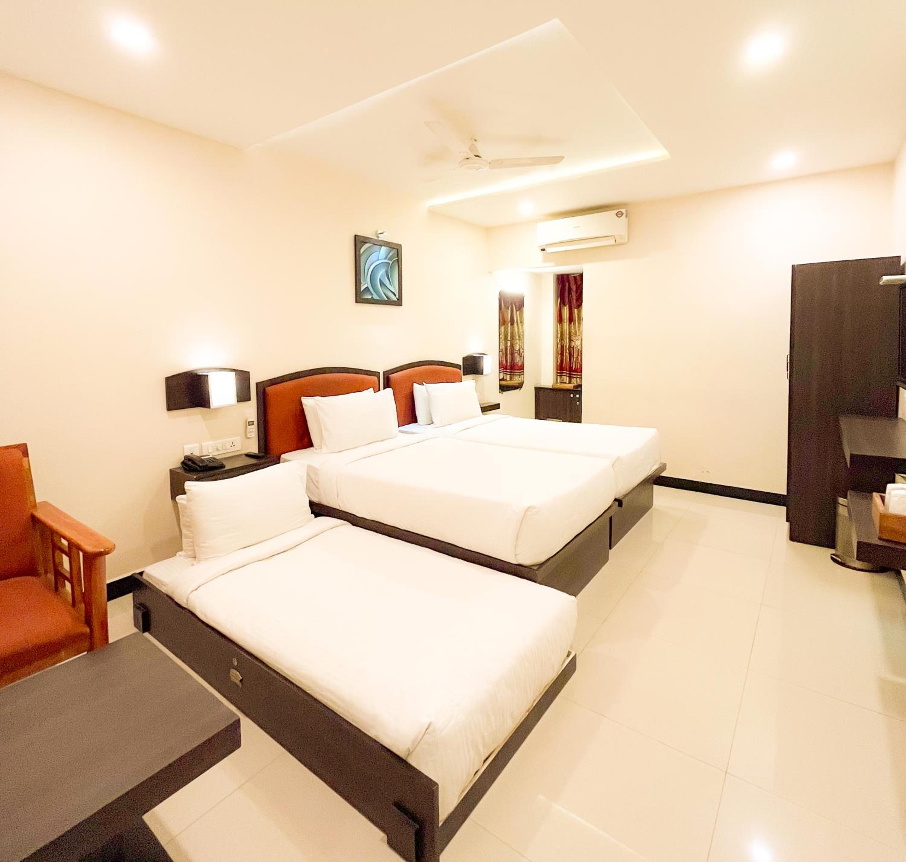 Superior Twin Room photo 3
