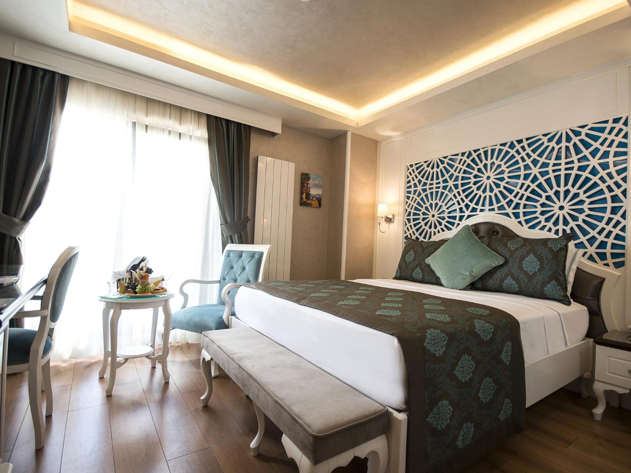 Superior Double or Twin Room photo 2
