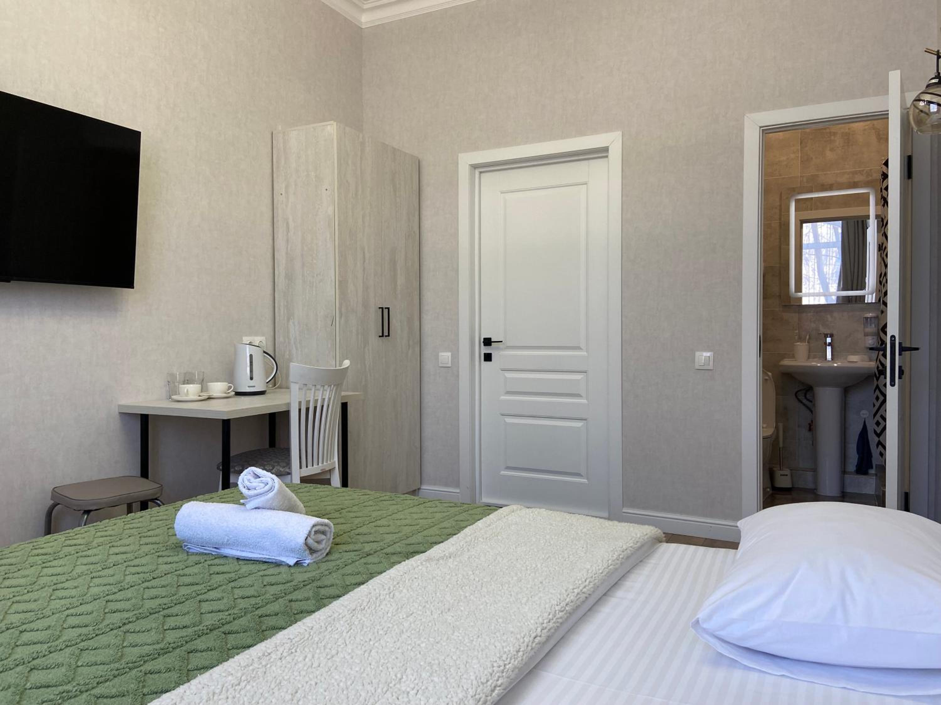 Deluxe Double Room photo 2