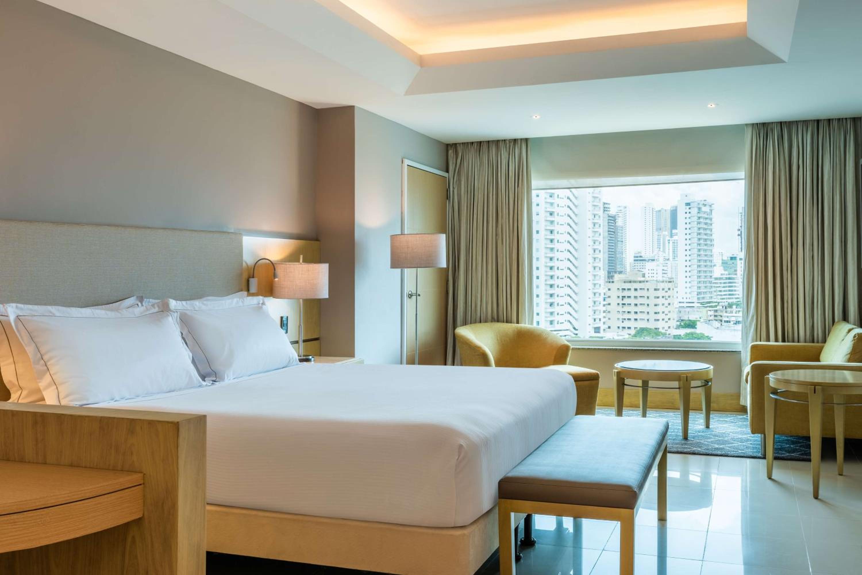 Executive King Room with City View - Photo 1