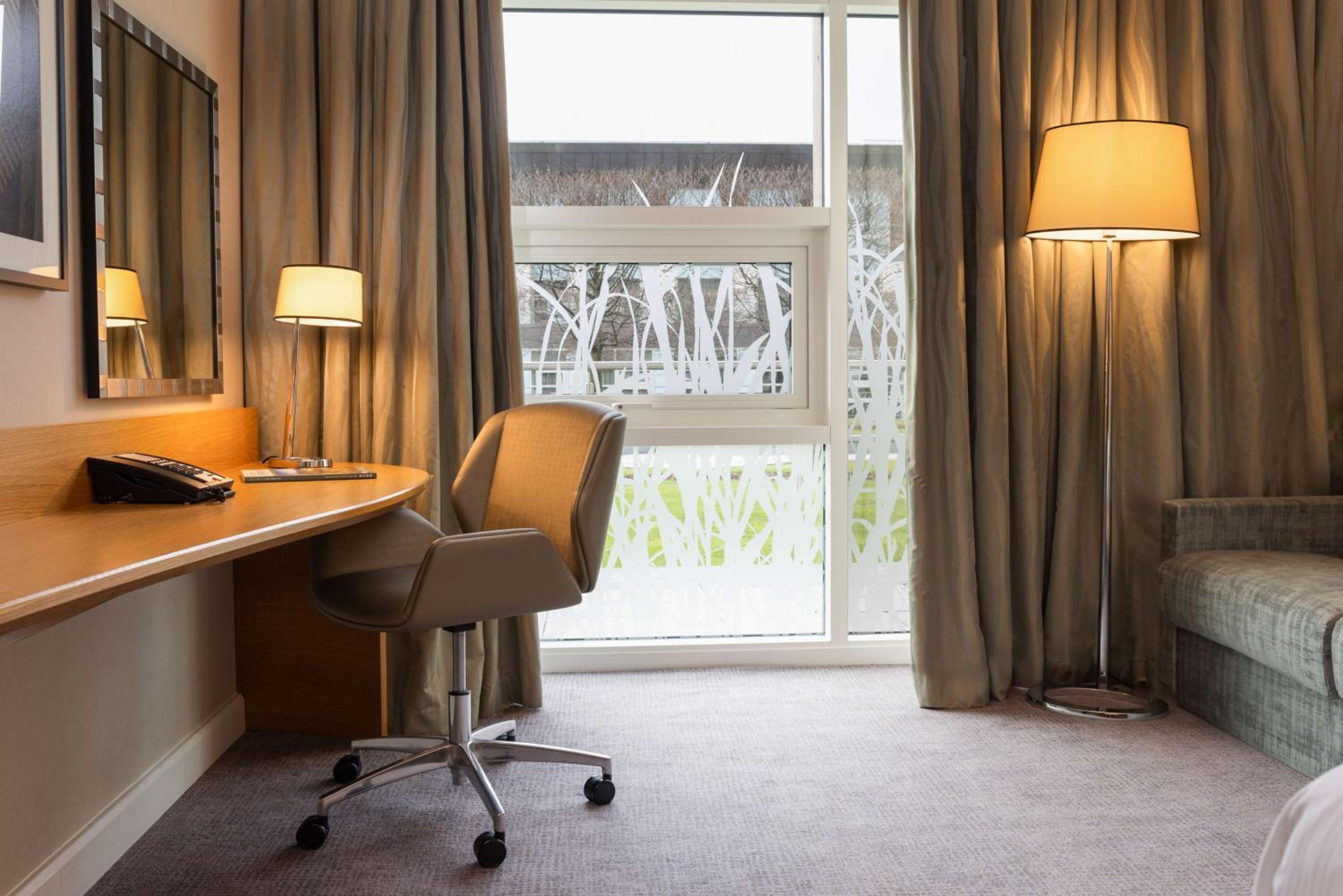 Deluxe Family King Room