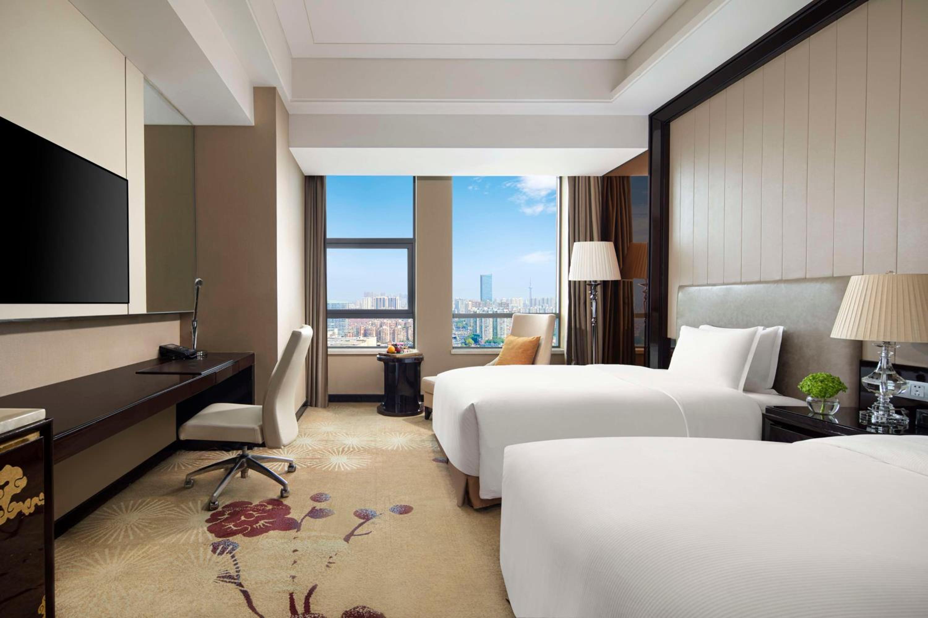 Deluxe Twin Room - Photo 6