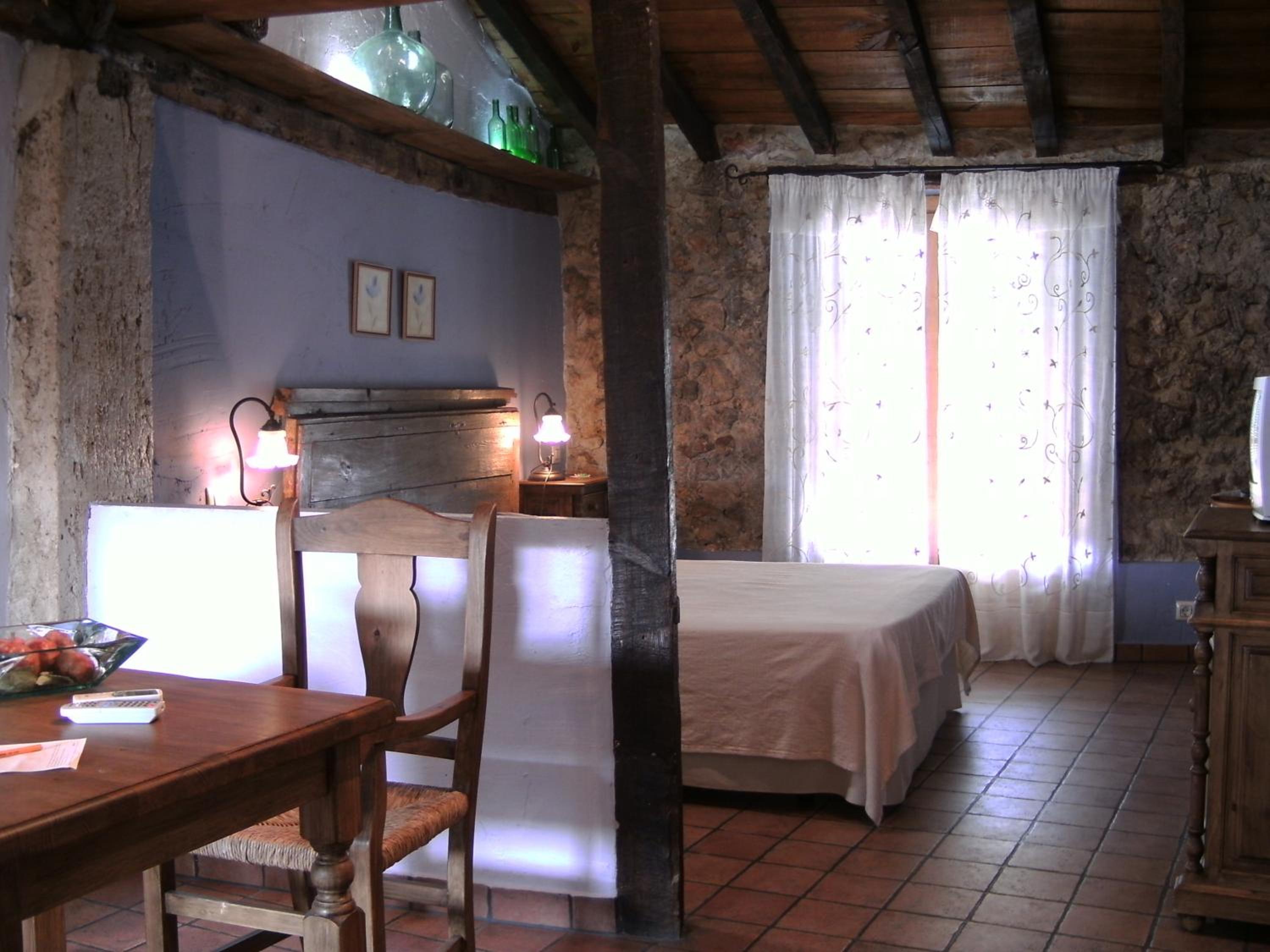 Double or Twin Room with Sitting Area - Photo 36
