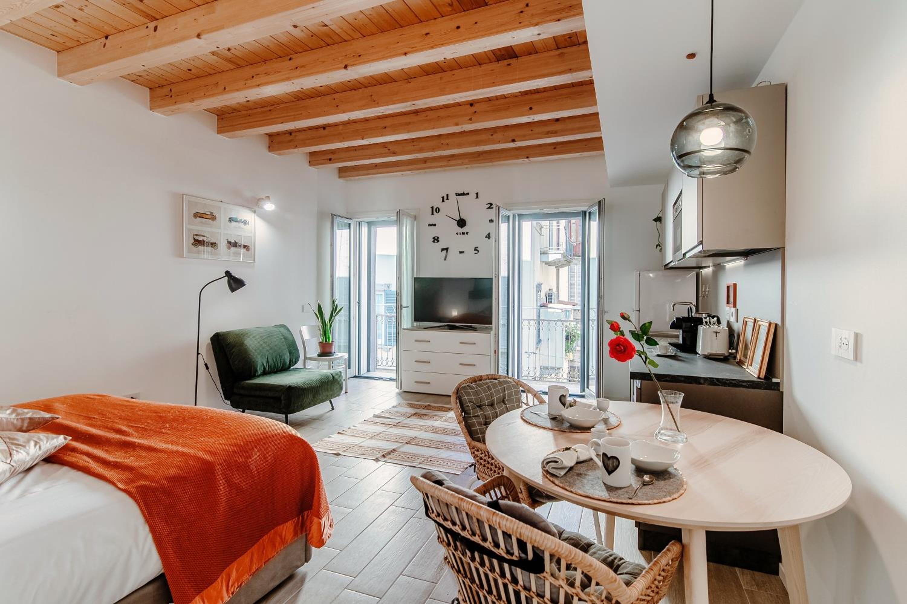 One-Bedroom Apartment