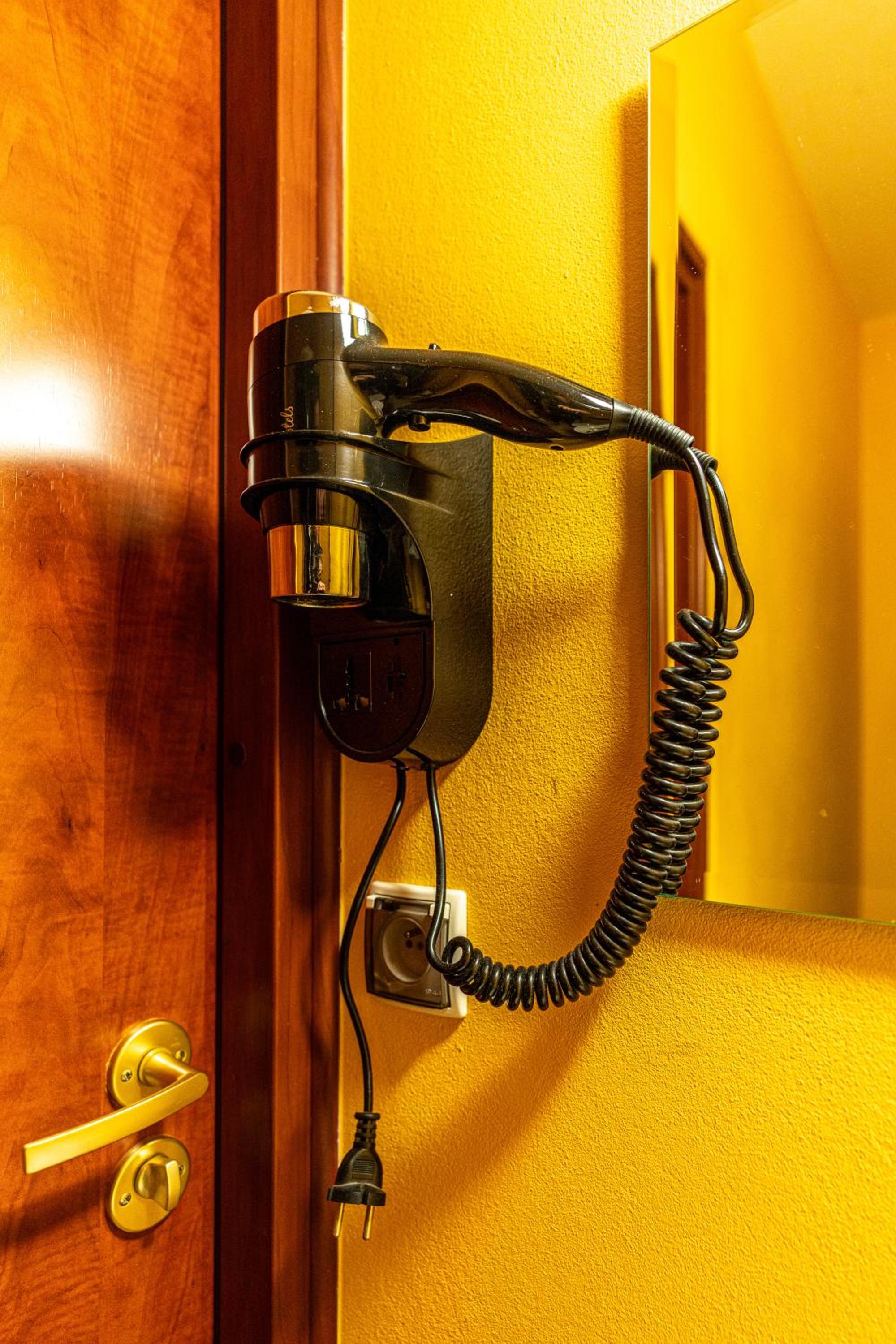 Triple Room - Photo 8