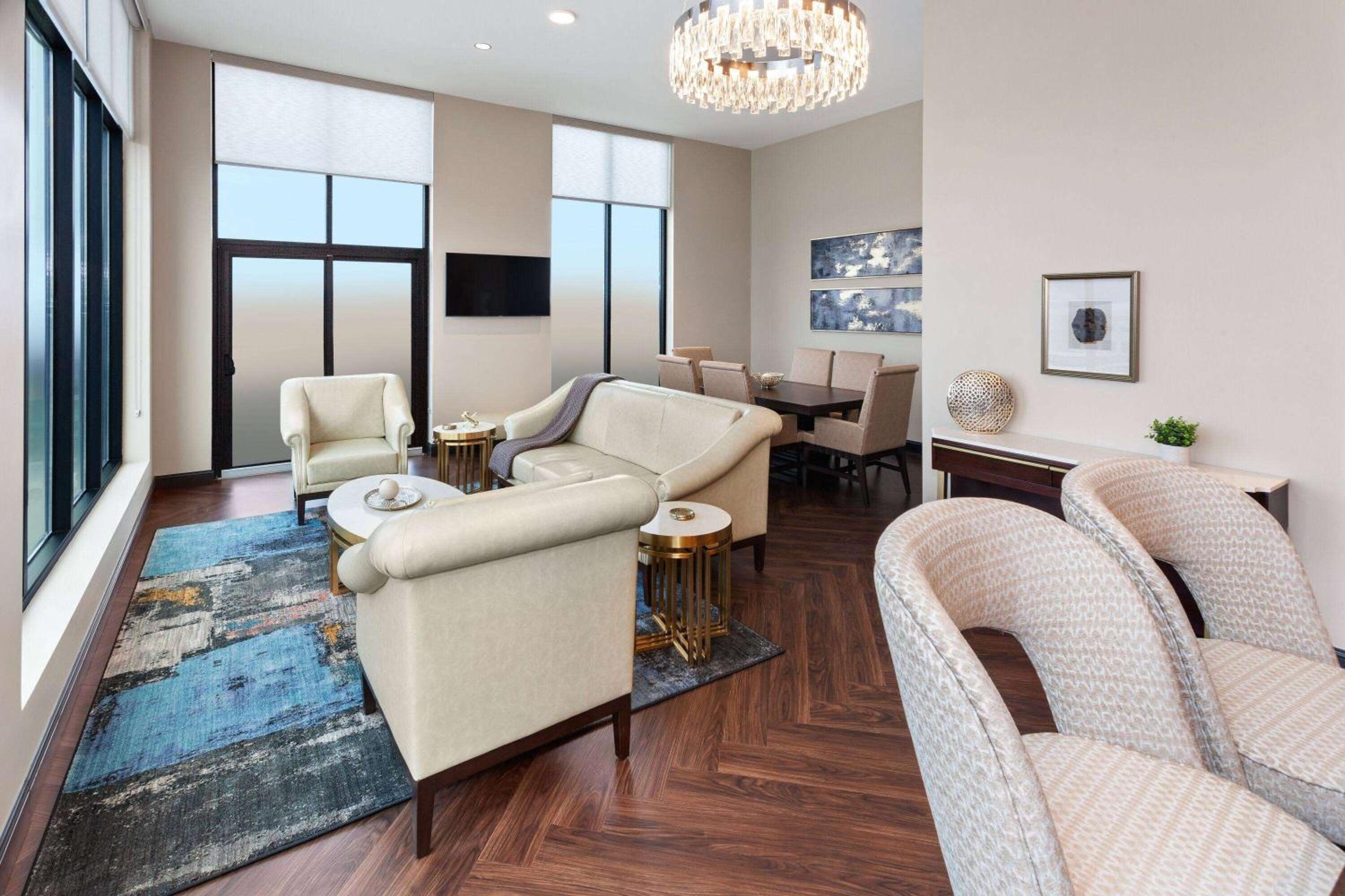 Grand Penthouse Suite with King Bed, Non-Smoking - Photo 6