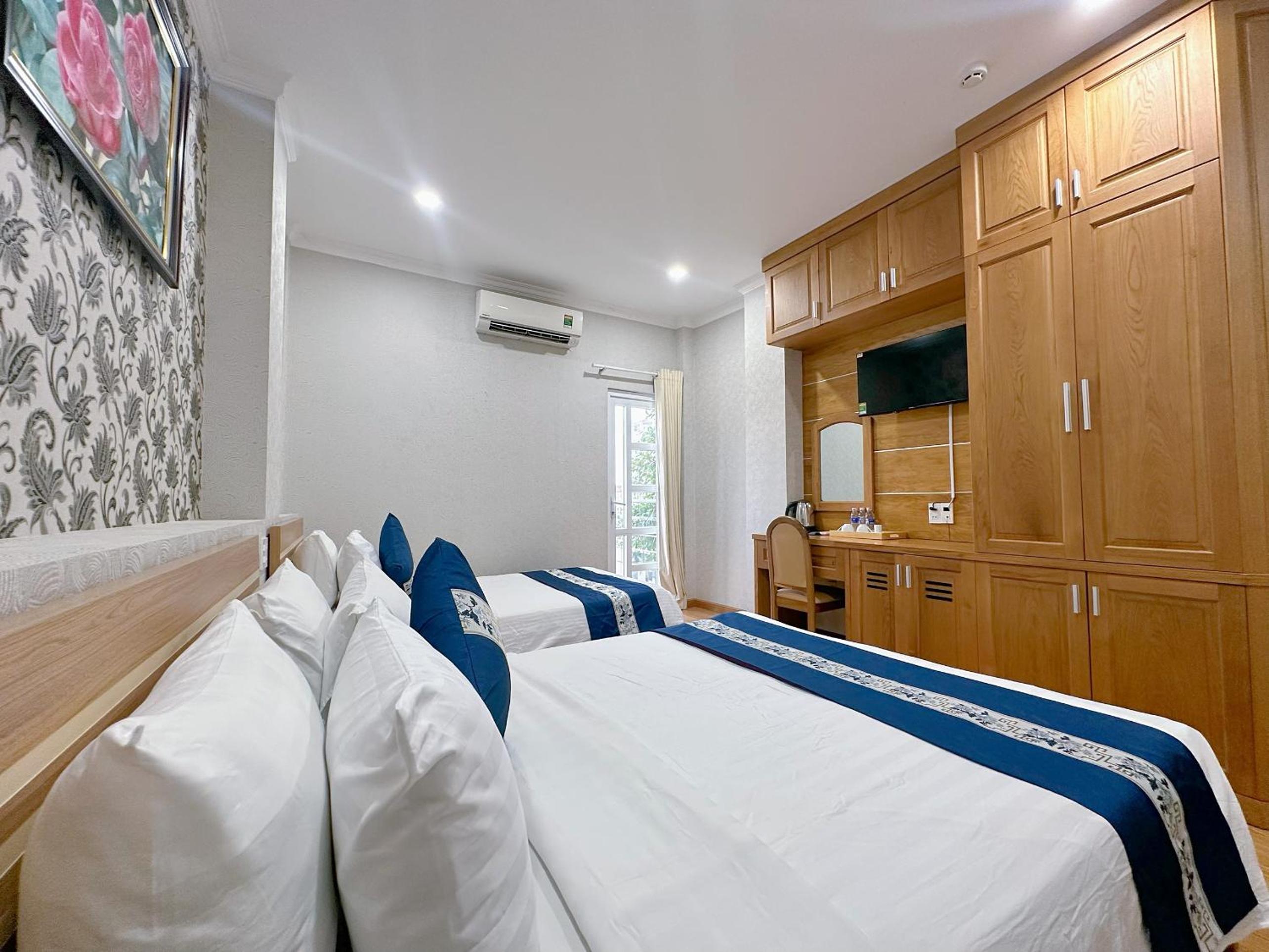 Superior Triple Room