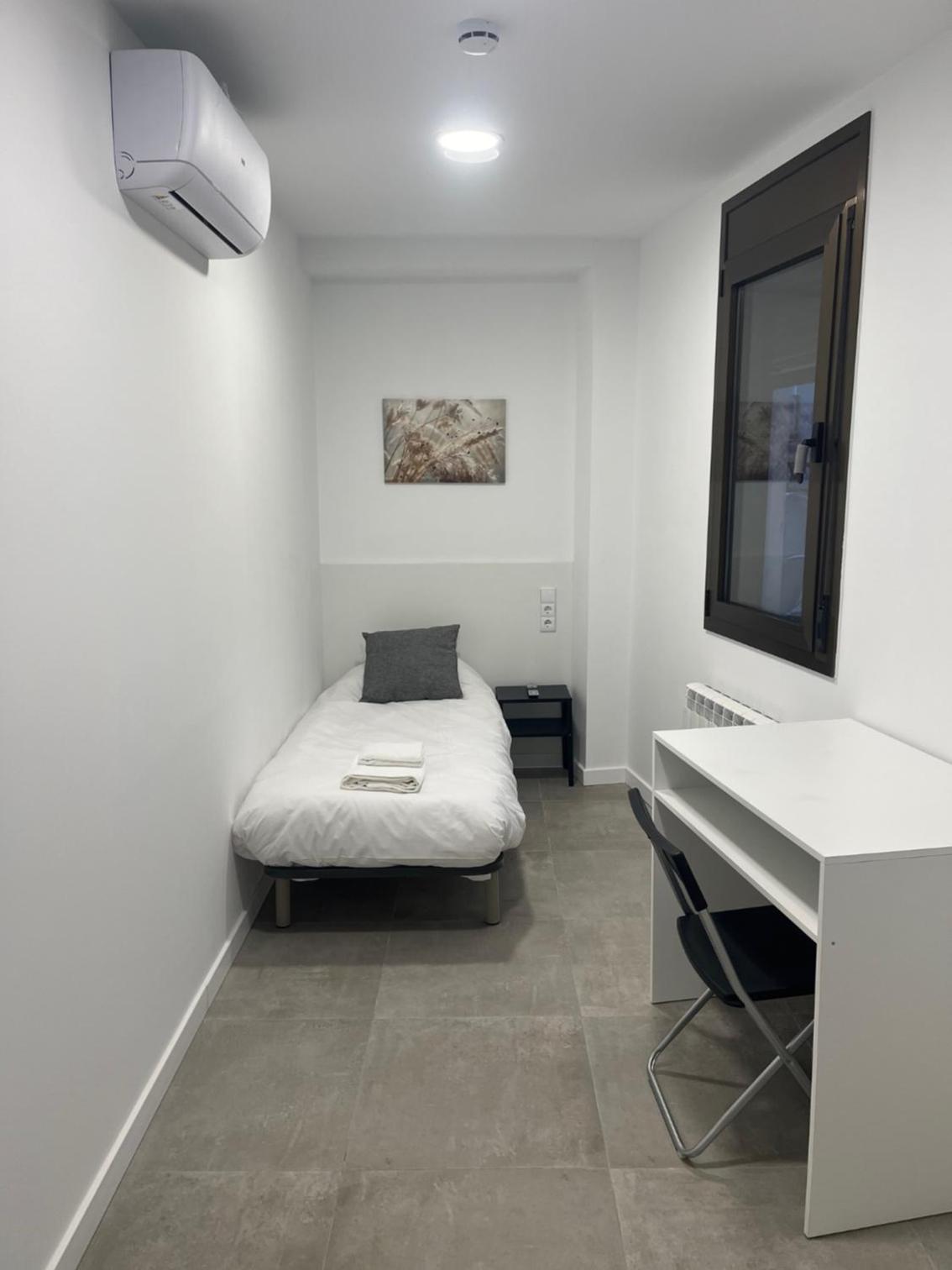 Single Room with Private Bathroom, photo 7