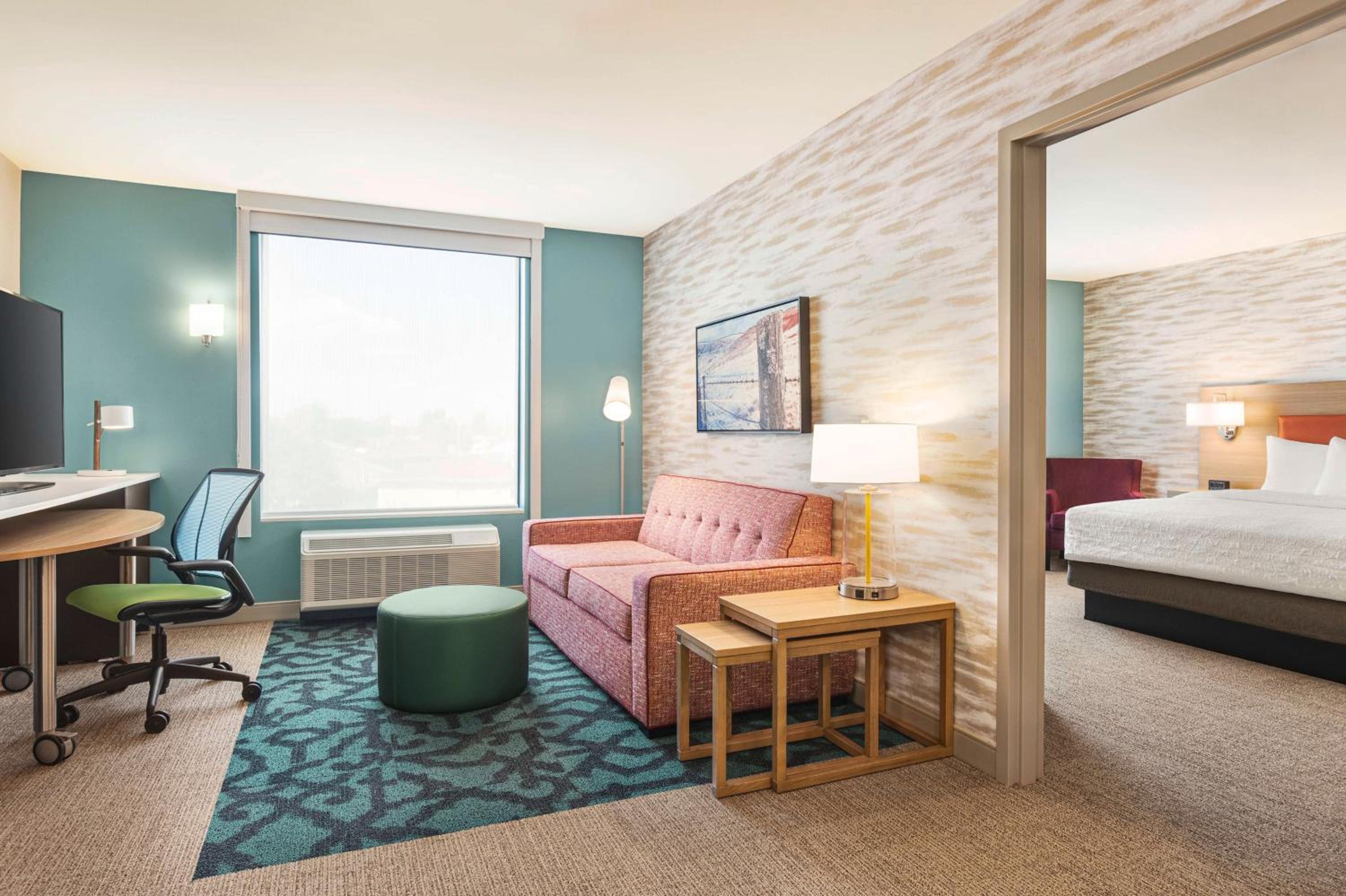 King Suite with Accessible Bathtub - Photo 4