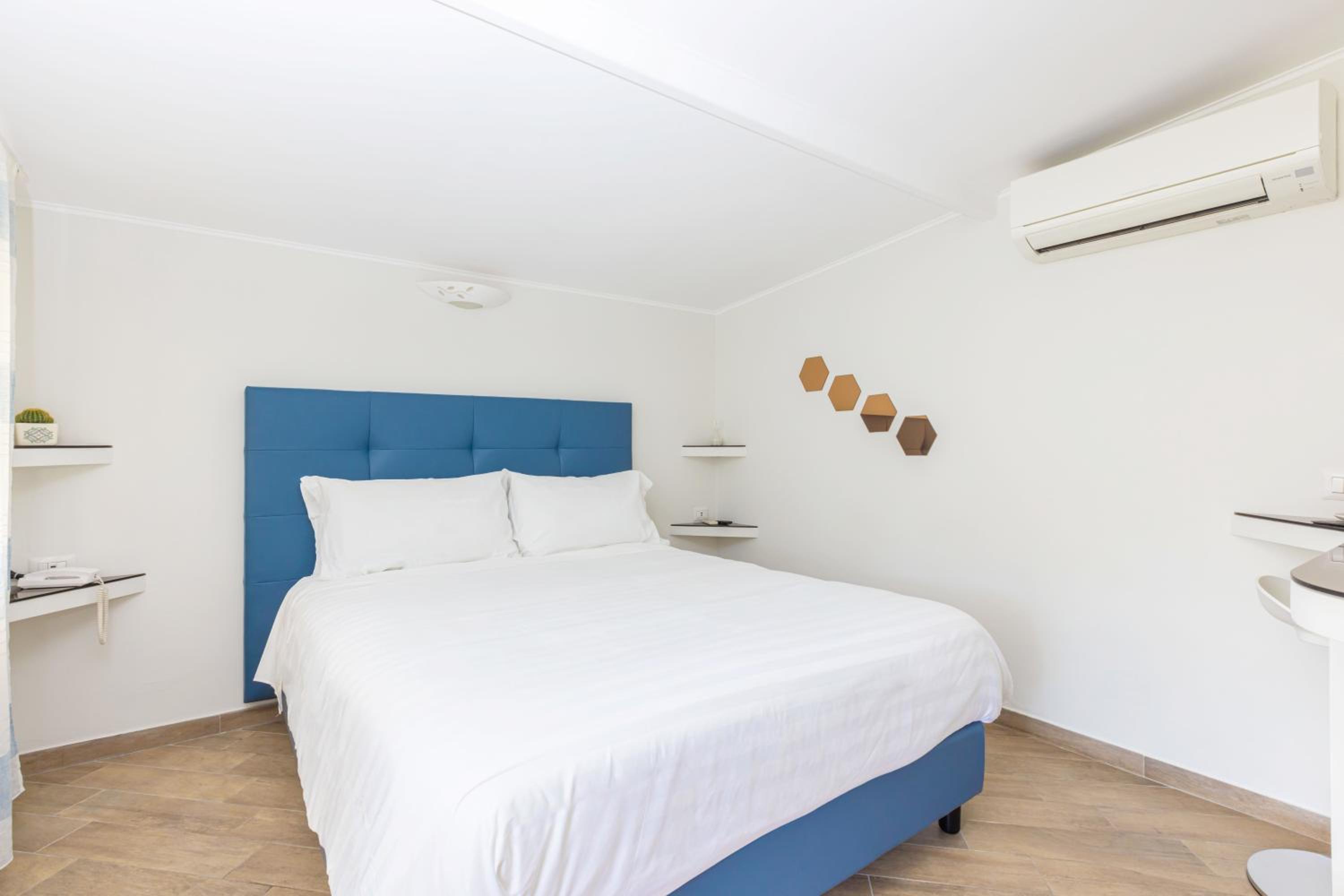 Superior Double Room - Photo 19
