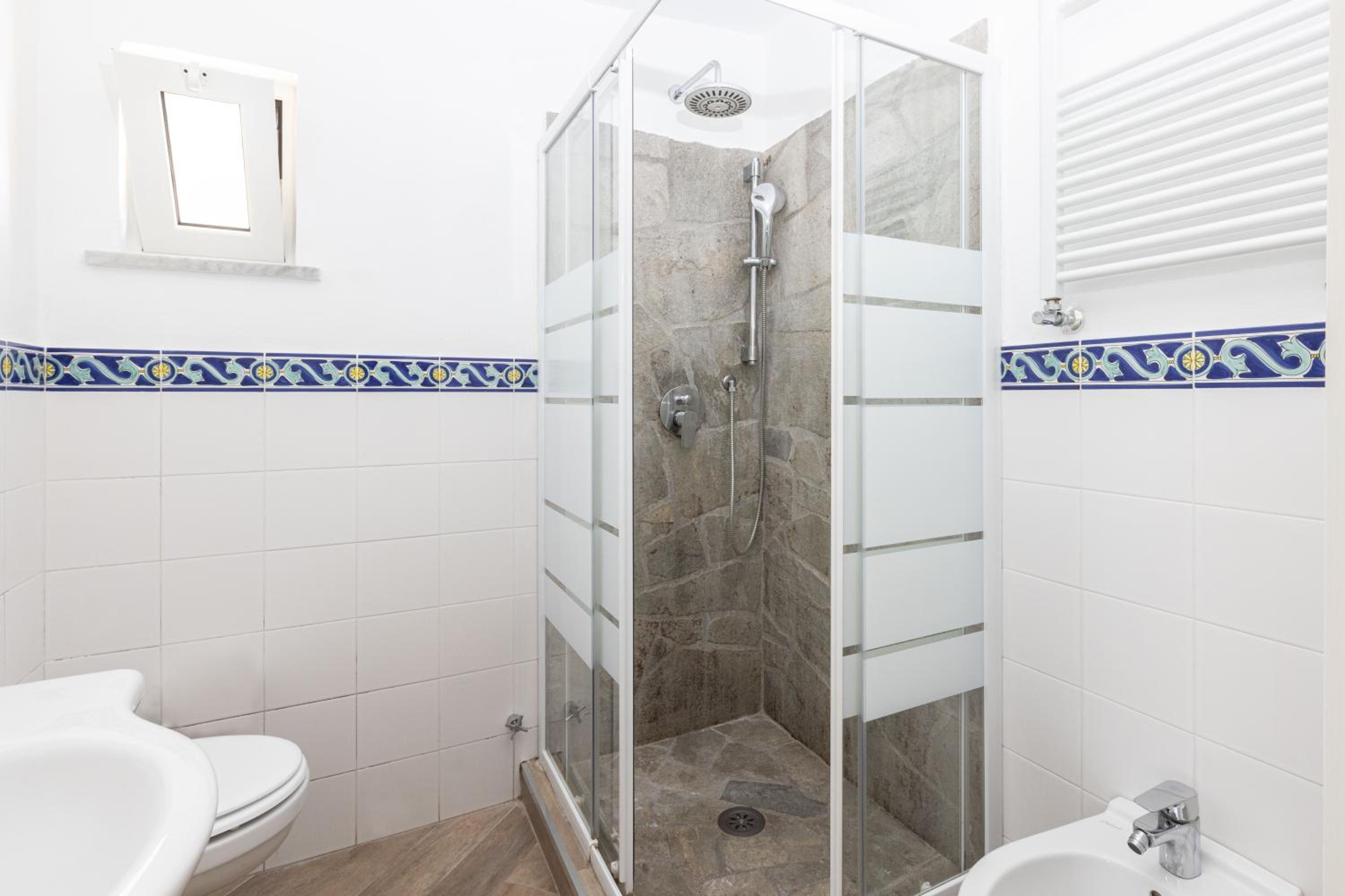 Superior Double Room - Photo 3