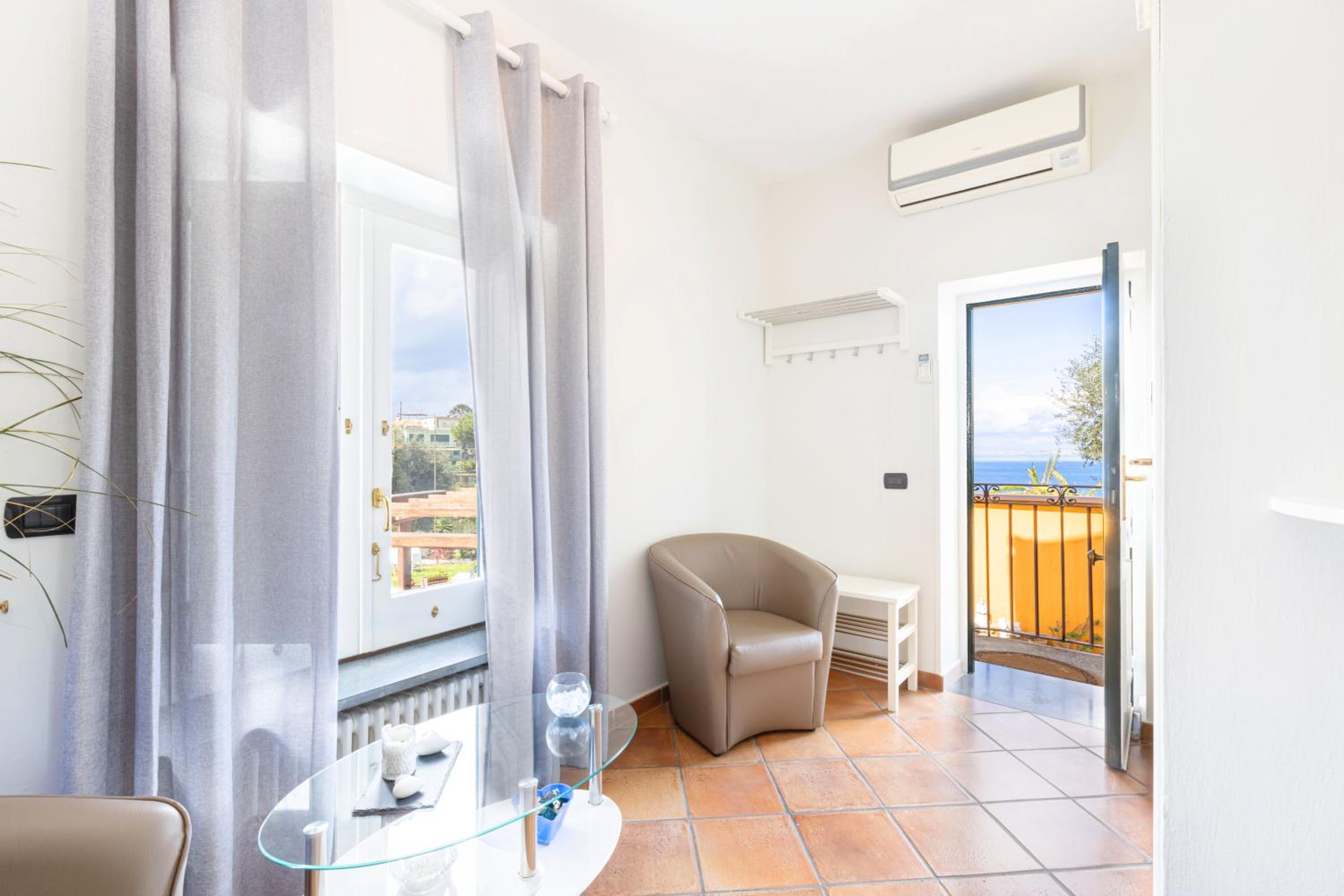 Superior Double Room - Photo 17