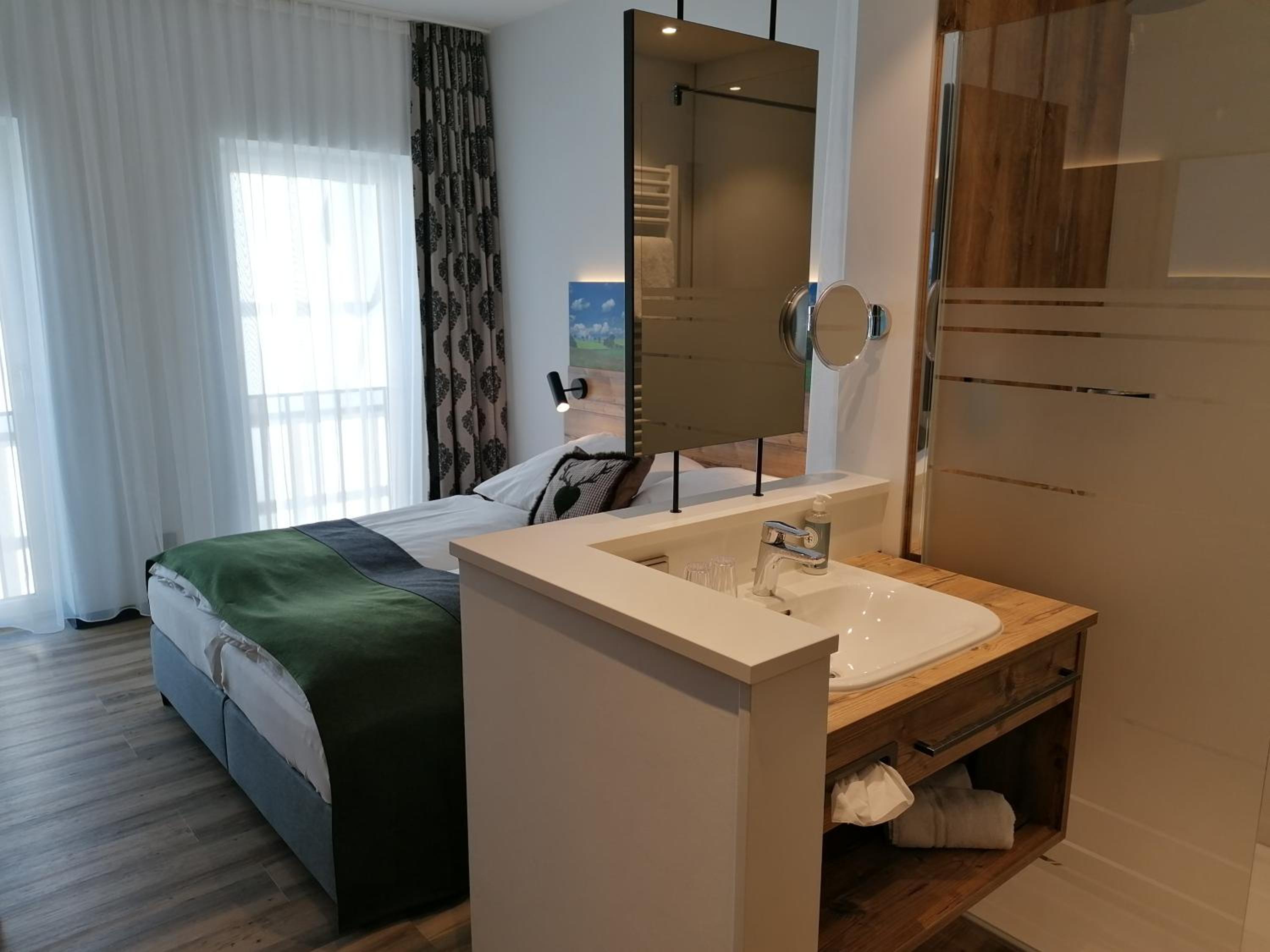 Economy Double Room photo 1