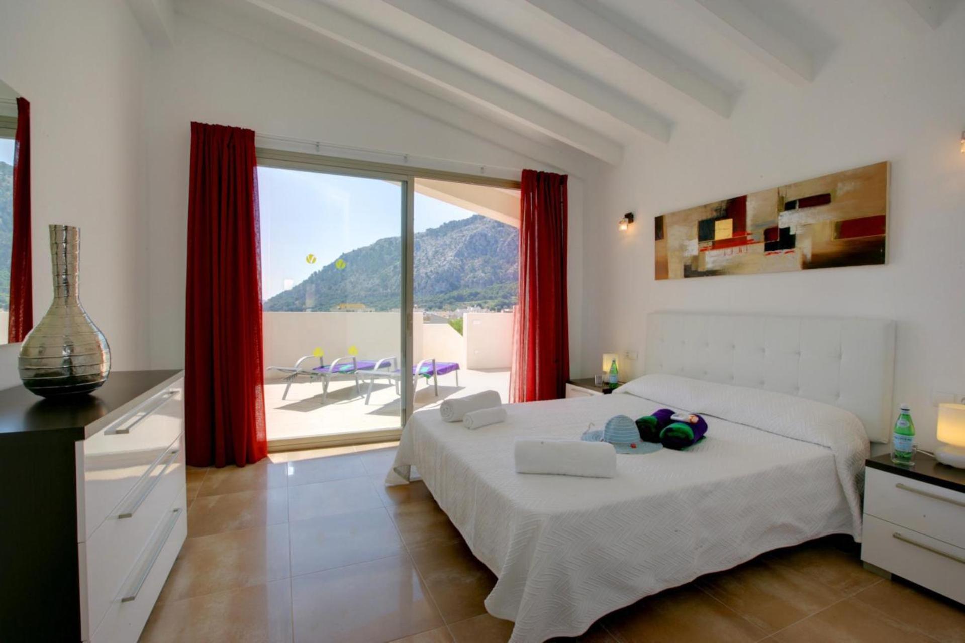 Villa de Cuatro Habitaciones