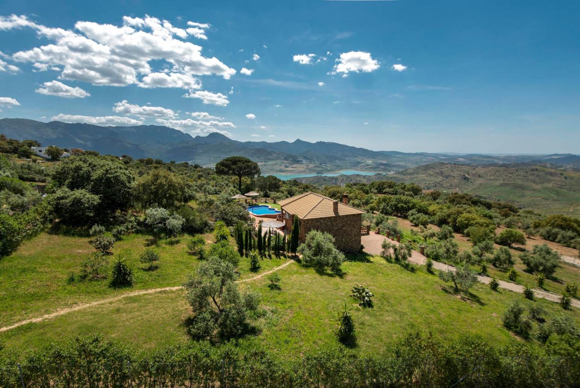 Villa photo 3