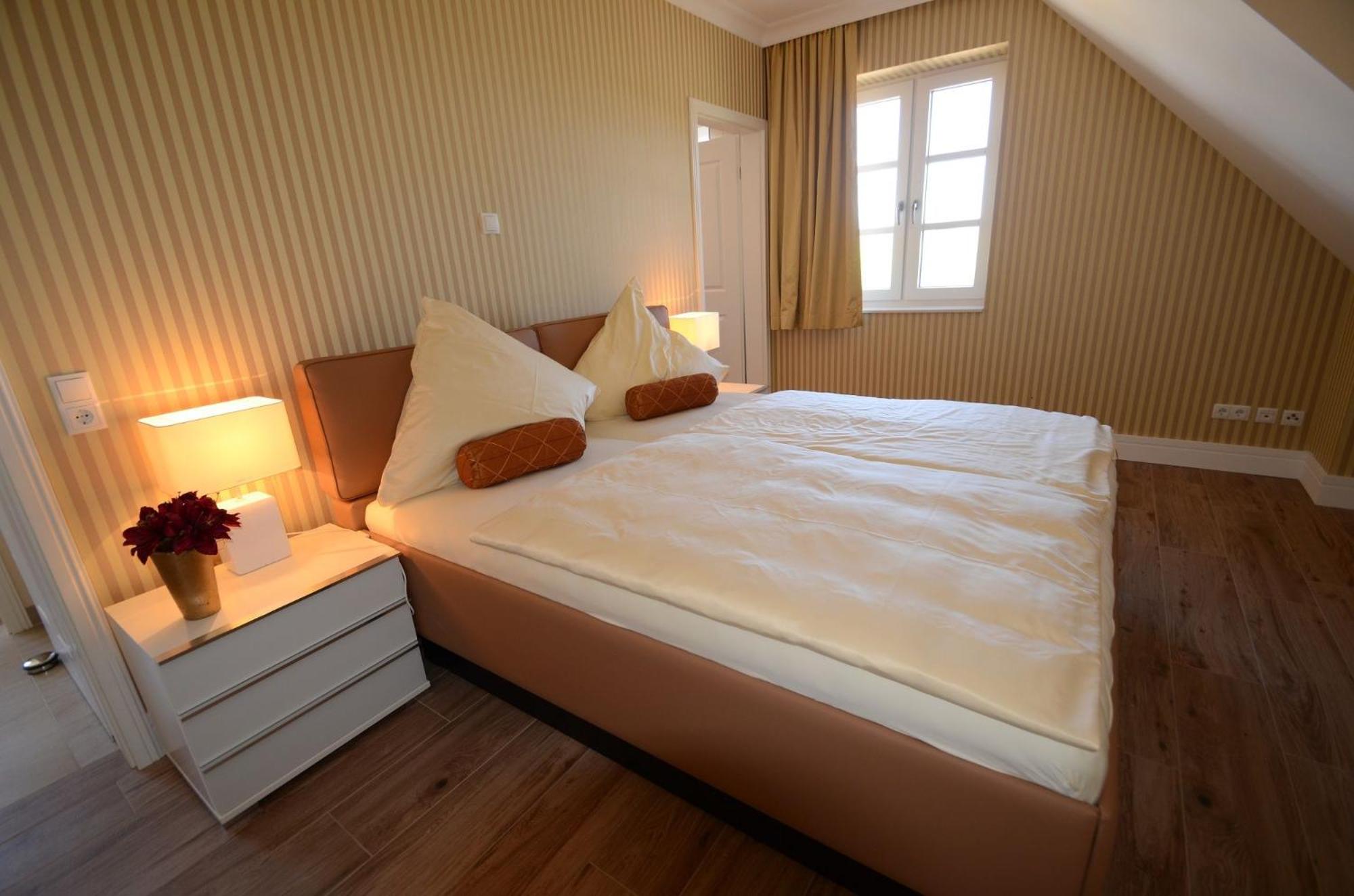 Four-Bedroom House photo 1